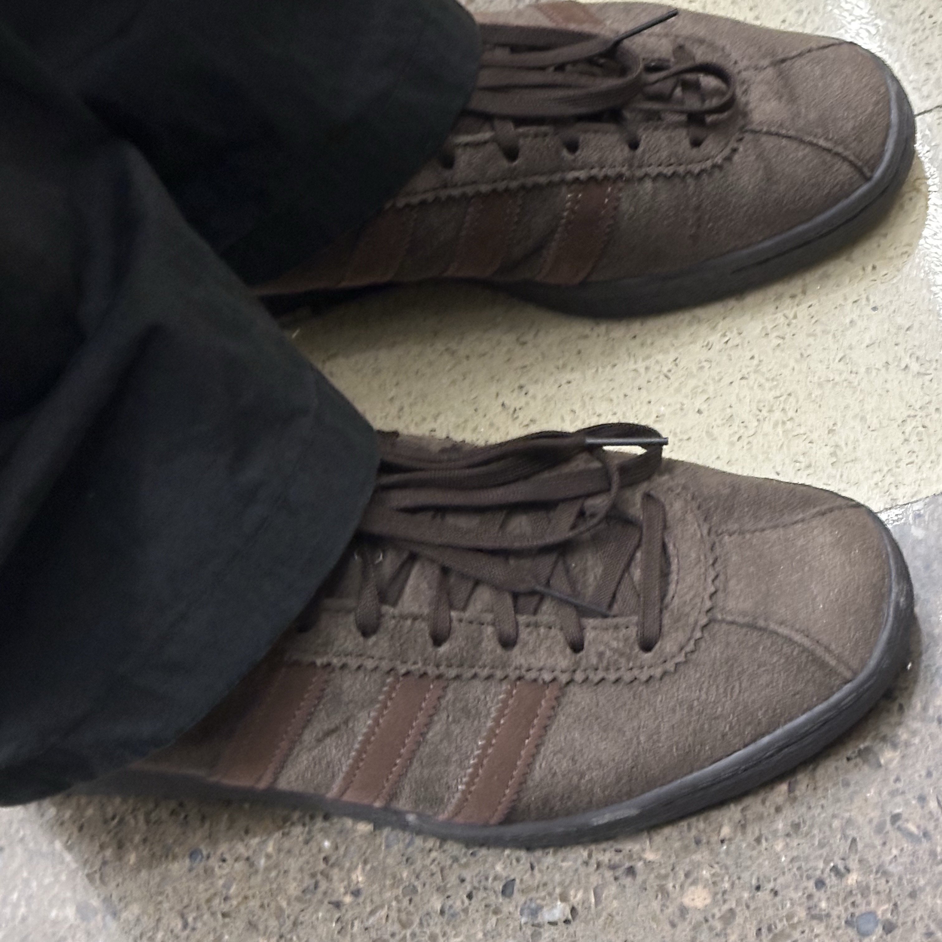 Adidas Tobacco Gruen Dark Brown 착용 스타일 - 1