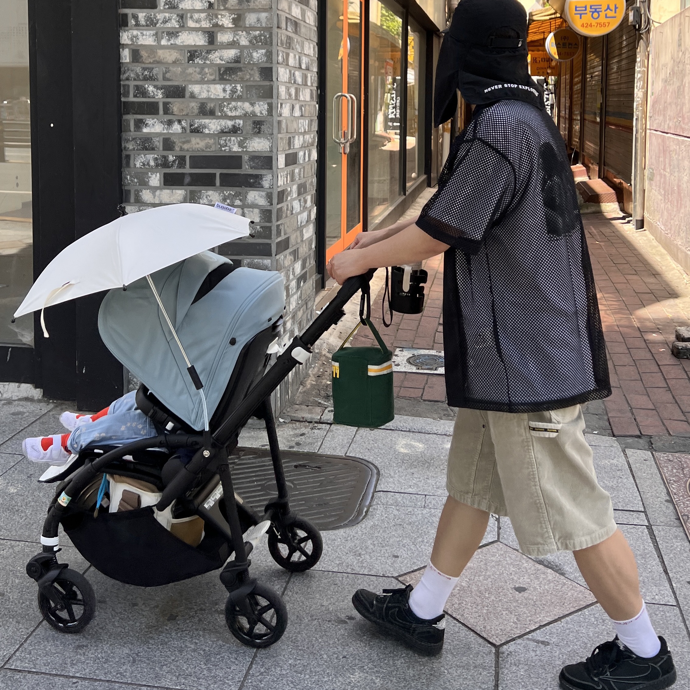 Supreme x Nike Mesh S/S Shirt Black - 24SS, Supreme Washed Corduroy Double Knee Painter Short Tan - 24SS 착용 스타일