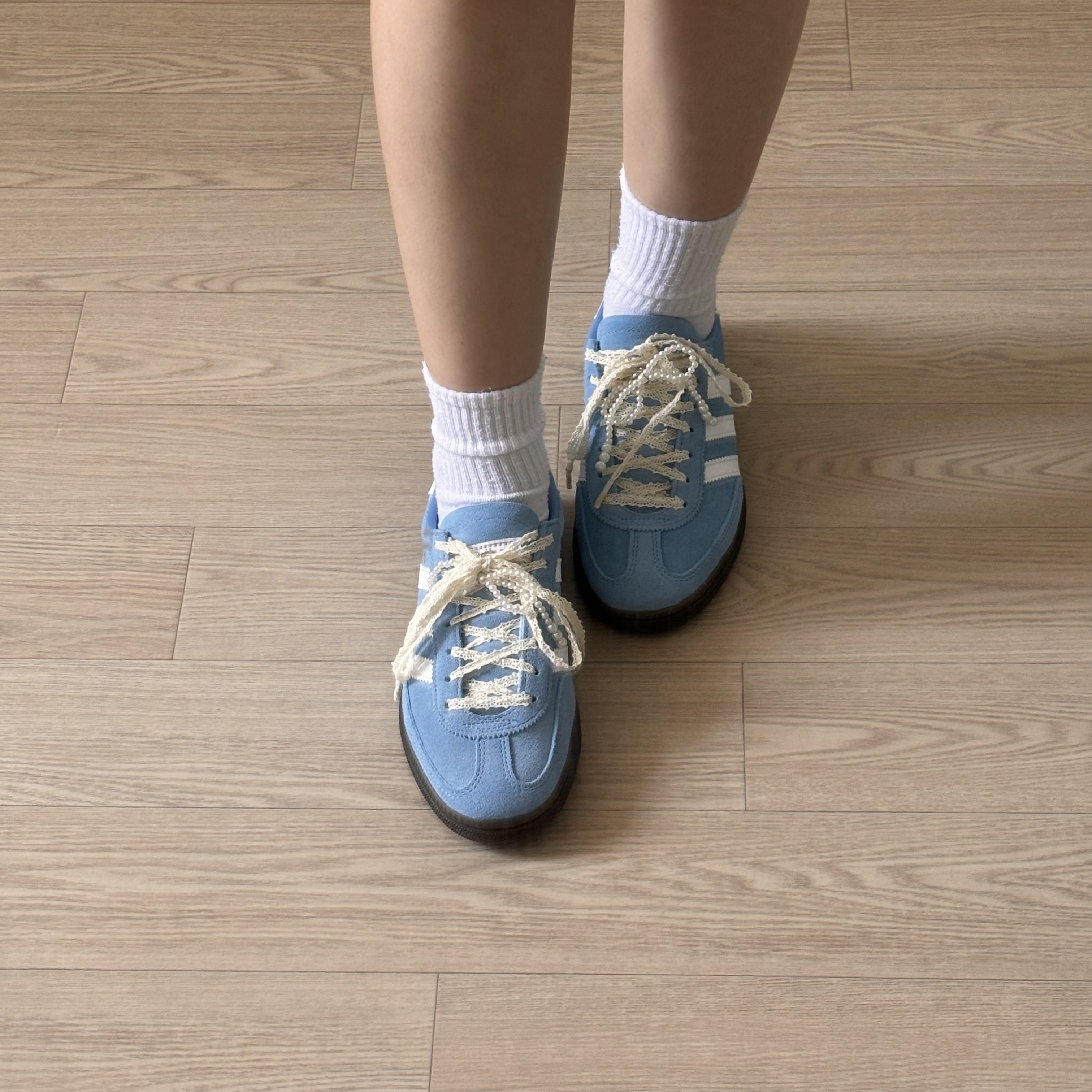 Adidas Spezial Handball Light Blue 착용 스타일 - 2