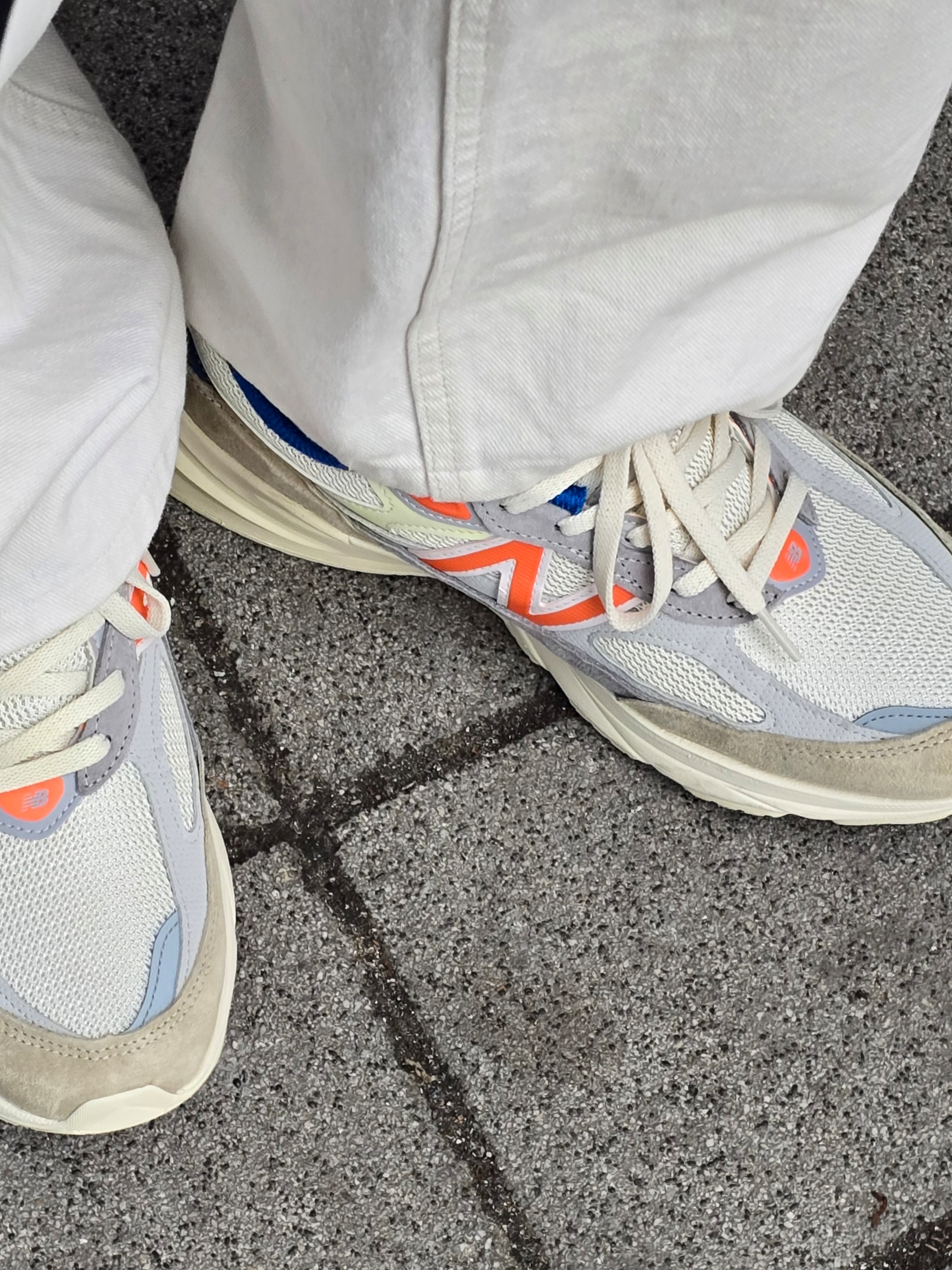 New Balance x Kith x Madison Square Garden 990v6 Made in USA Angora Royal Blue 착용 스타일