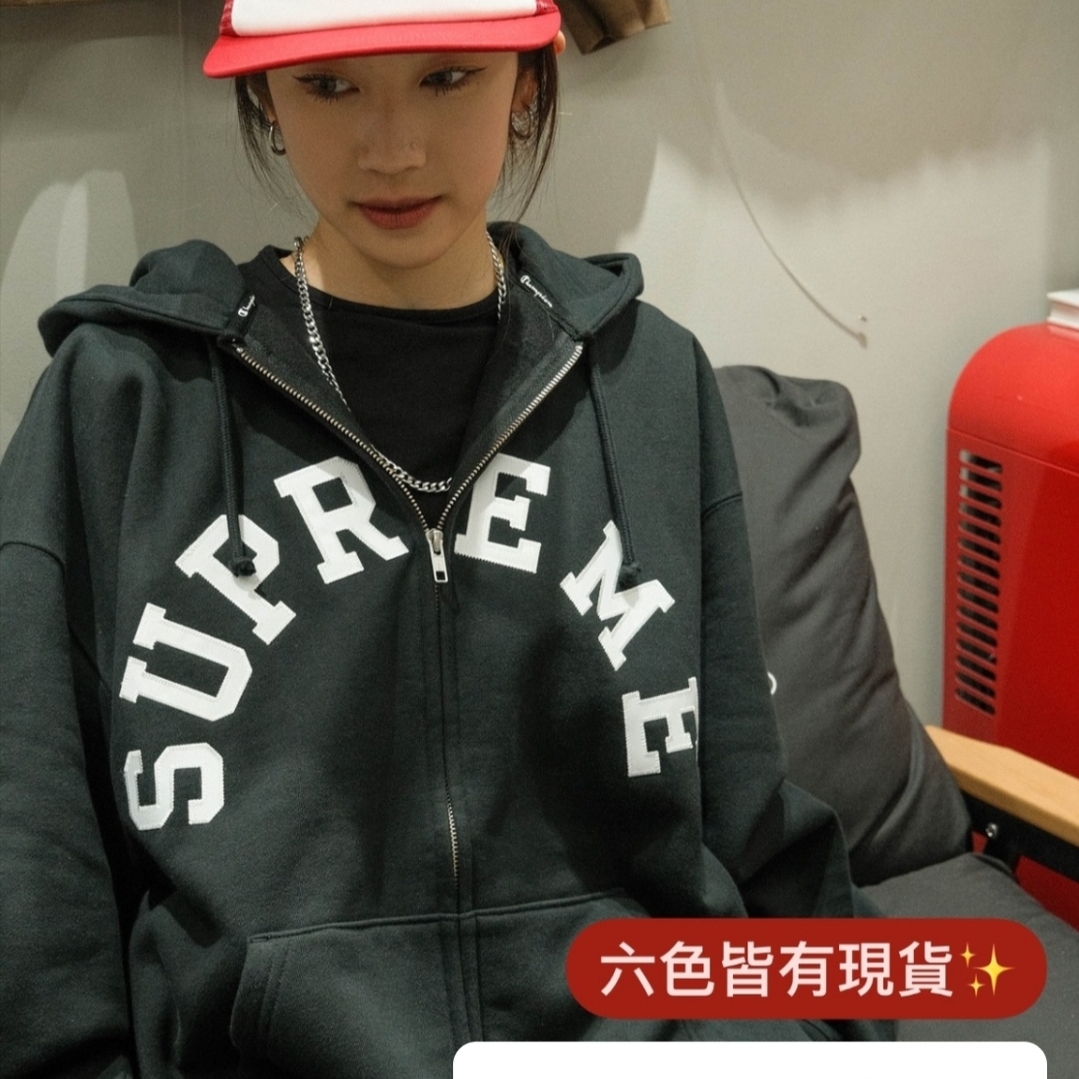 Supreme x Champion Zip Up Hooded Sweatshirt Black - 24SS, Supreme x Champion Zip Up Hooded Sweatshirt Ash Grey - 24SS 착용 스타일 - 3