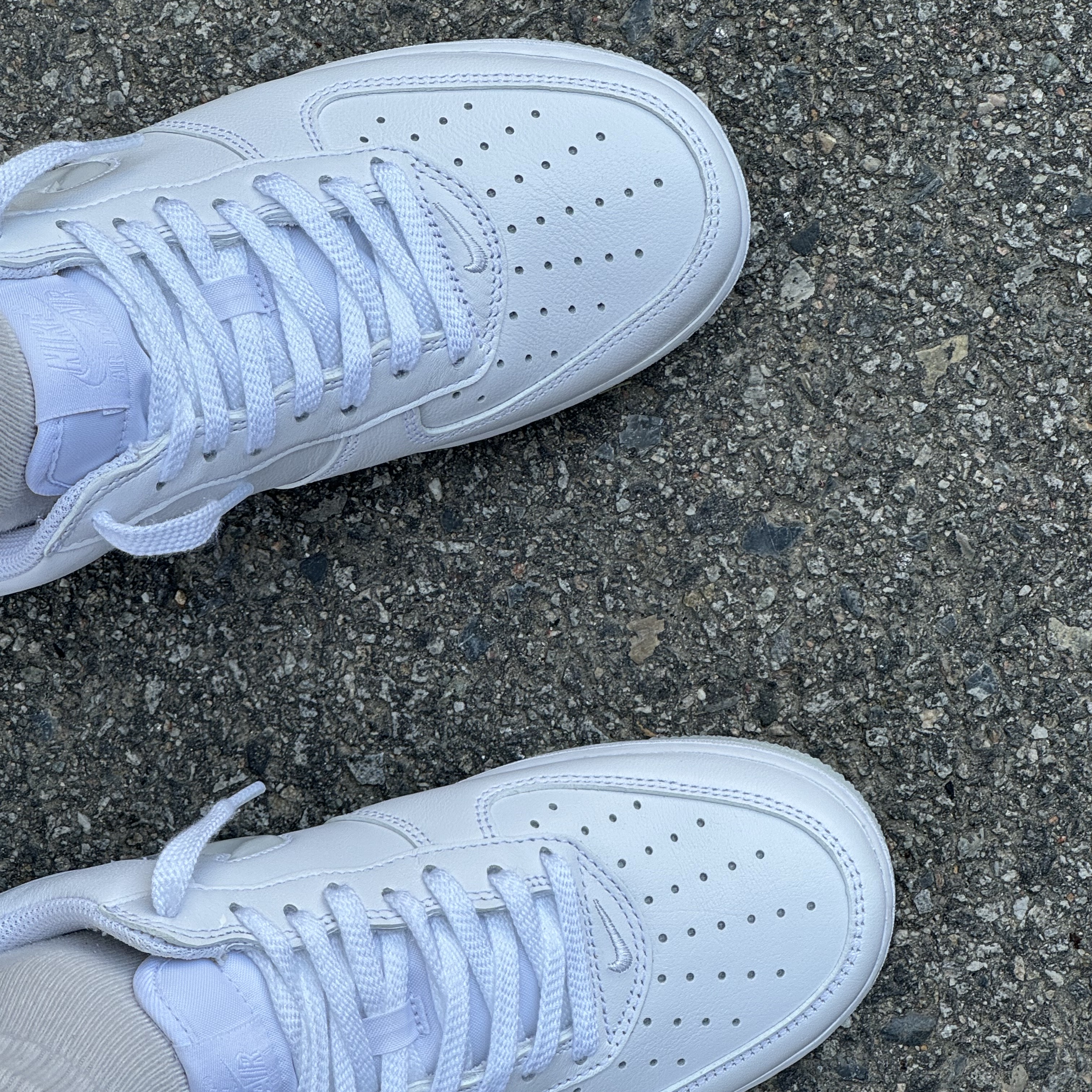 Nike Air Force 1 Low Color of The Month White Jewel 착용 스타일