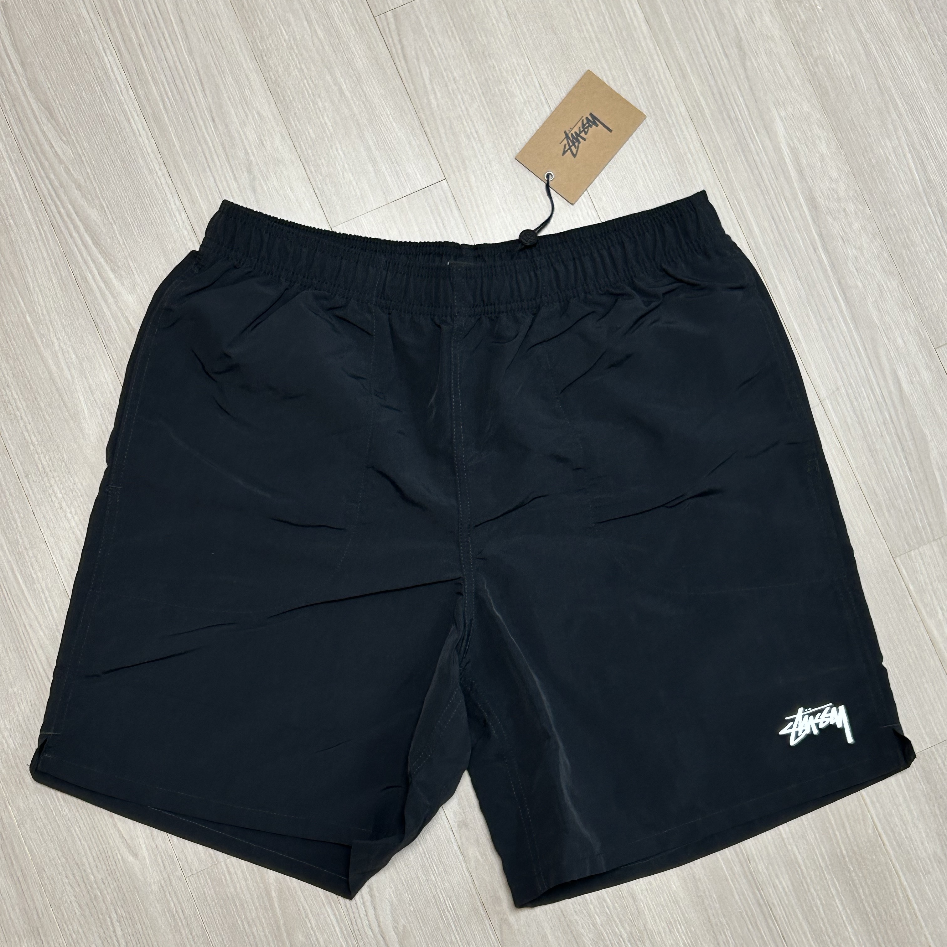 Stussy Stock Water Shorts Black 착용 스타일