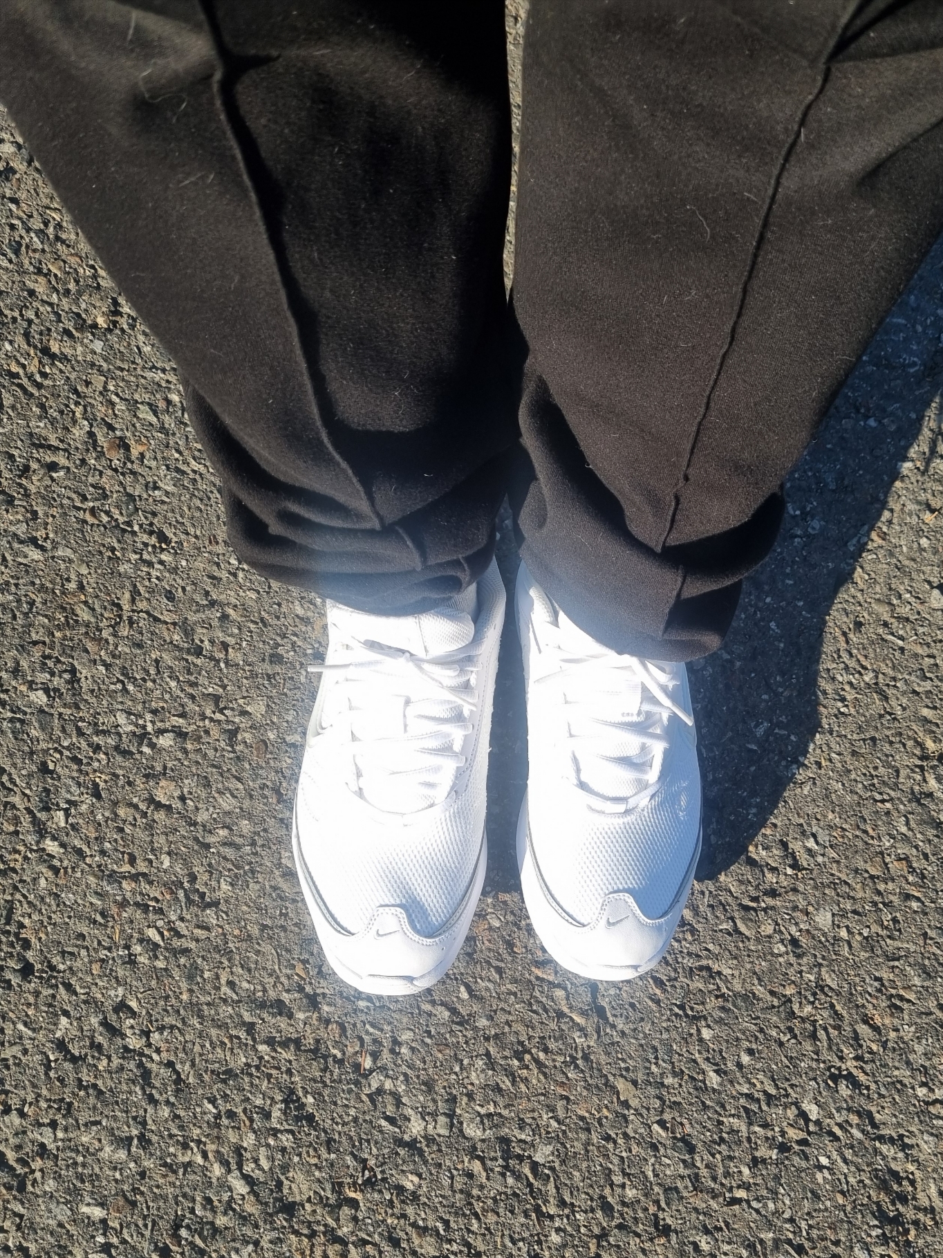 (W) Nike Air Max AP White Pure Platinum 착용 스타일 - 1