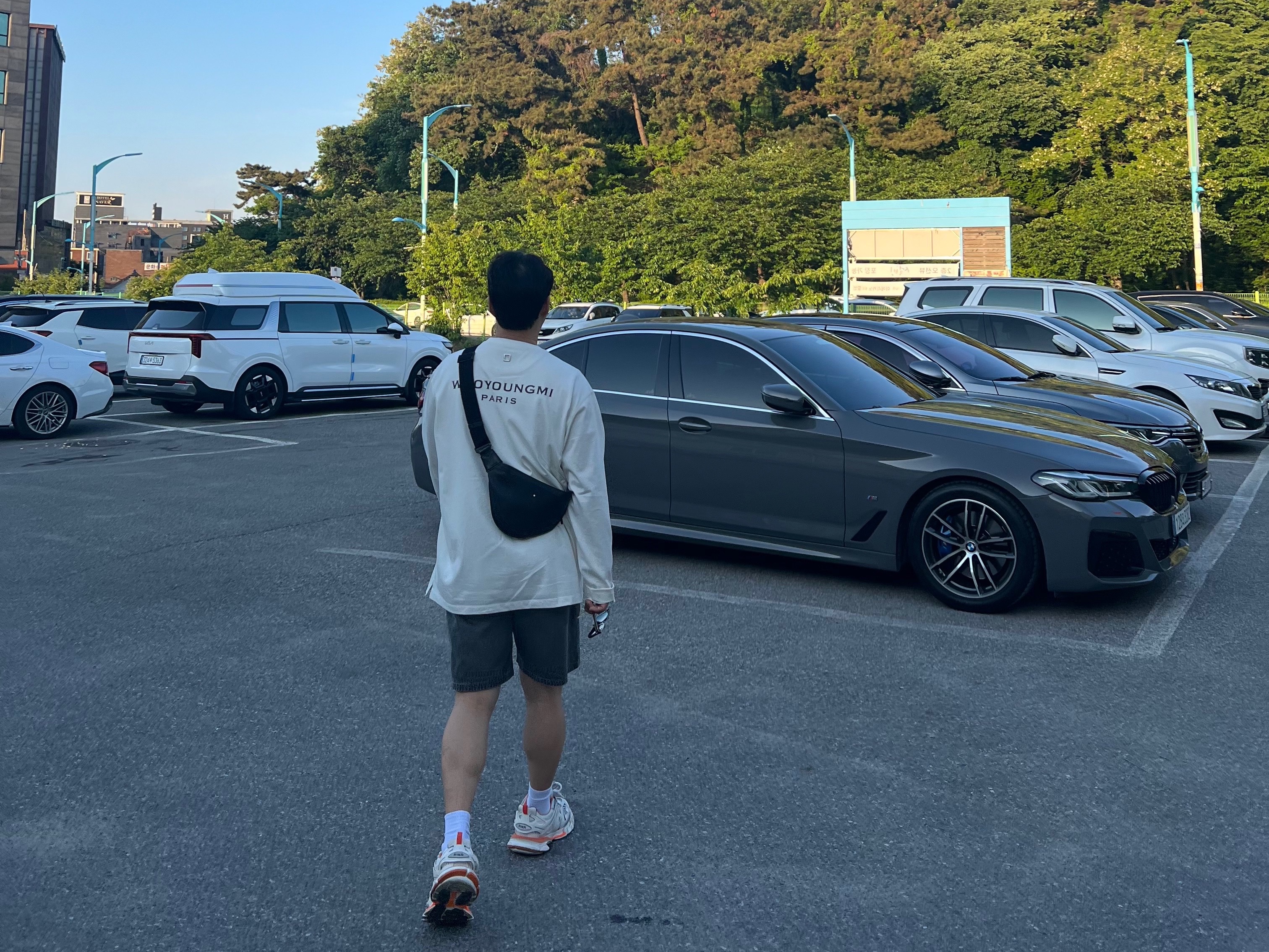 Wooyoungmi Cotton Back Logo Long Sleeve T-shirt Ivory - 23SS, Balenciaga Track Sneakers White 착용 스타일 - 6