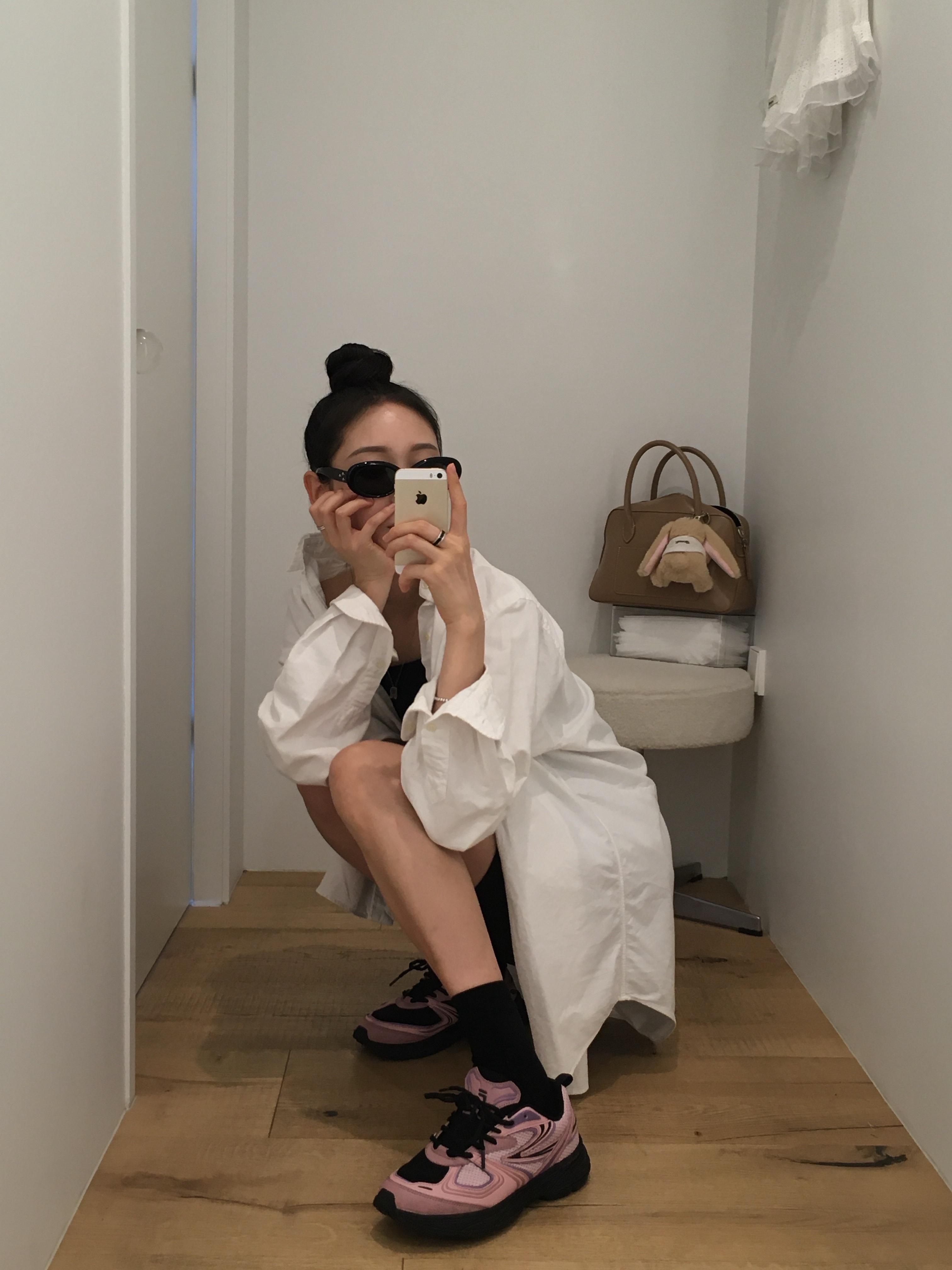 휠라 인터런 핑크 블랙 착용 스타일 - 1