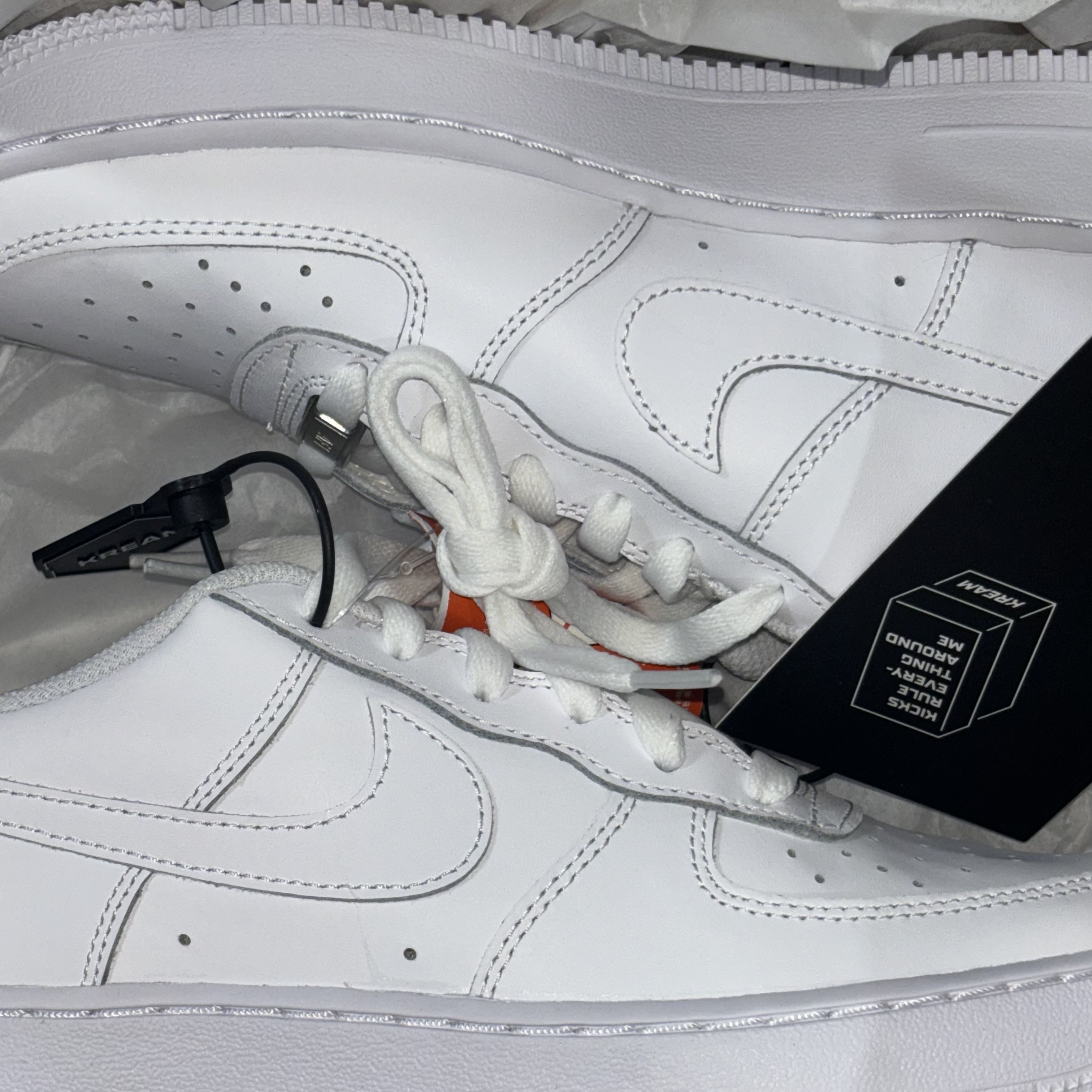 (GS) Nike Air Force 1 LE White 착용 스타일