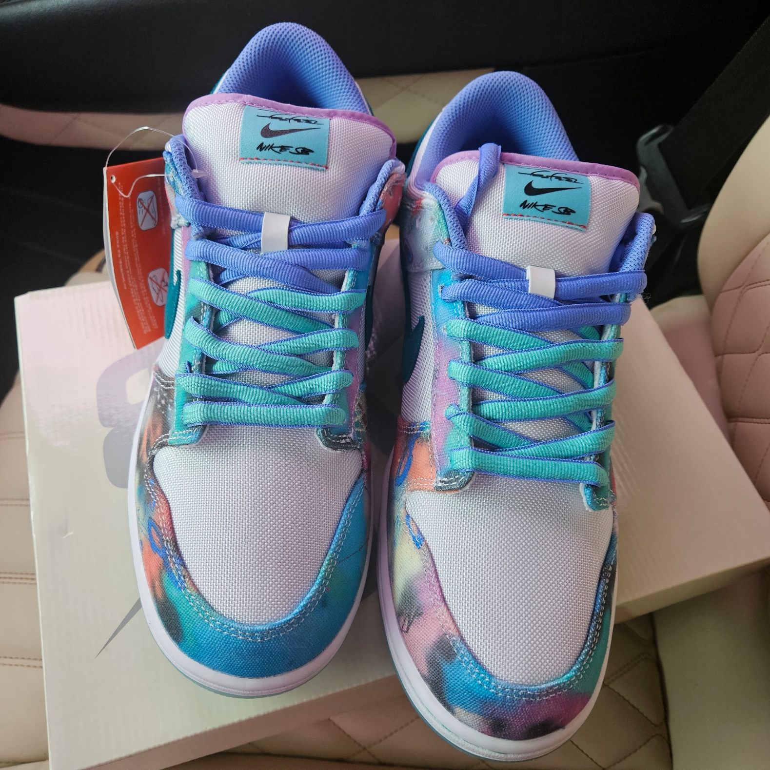 Nike x Futura Laboratories SB Dunk Low OG QS White and Geode Teal 착용 스타일 - 3