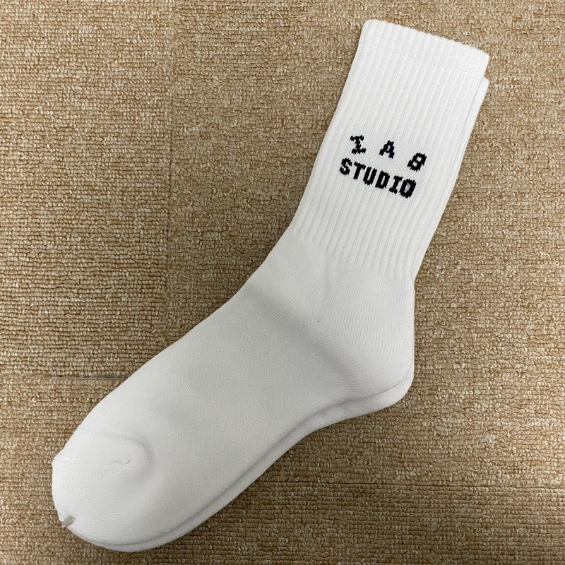 IAB Studio Socks White (5 Pack) 착용 스타일