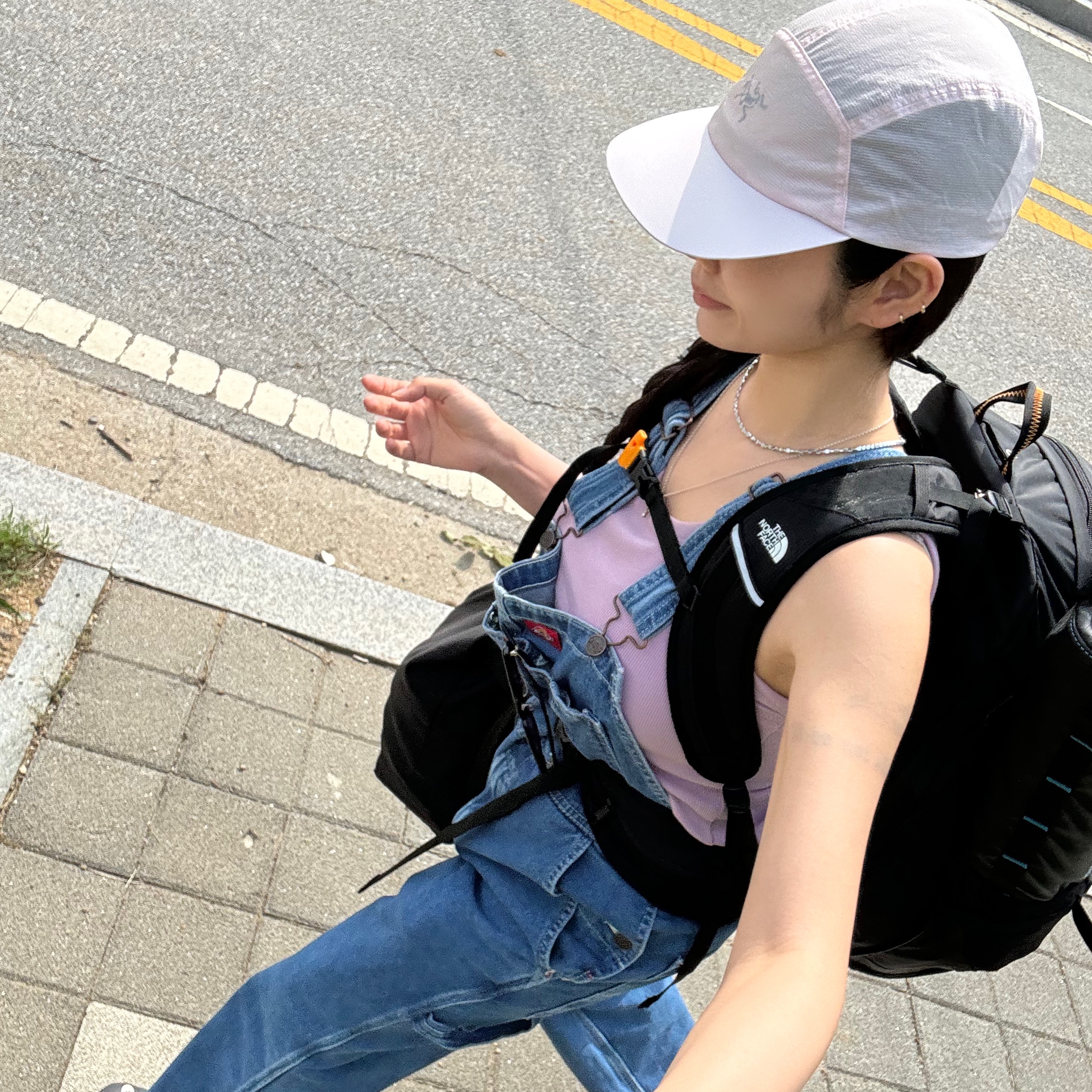 Arc'teryx Norvan Regular Brim Hat Forage 착용 스타일 - 1