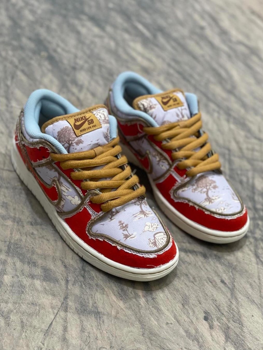 Nike SB Dunk Low Pro Premium Toile 착용 스타일 - 1