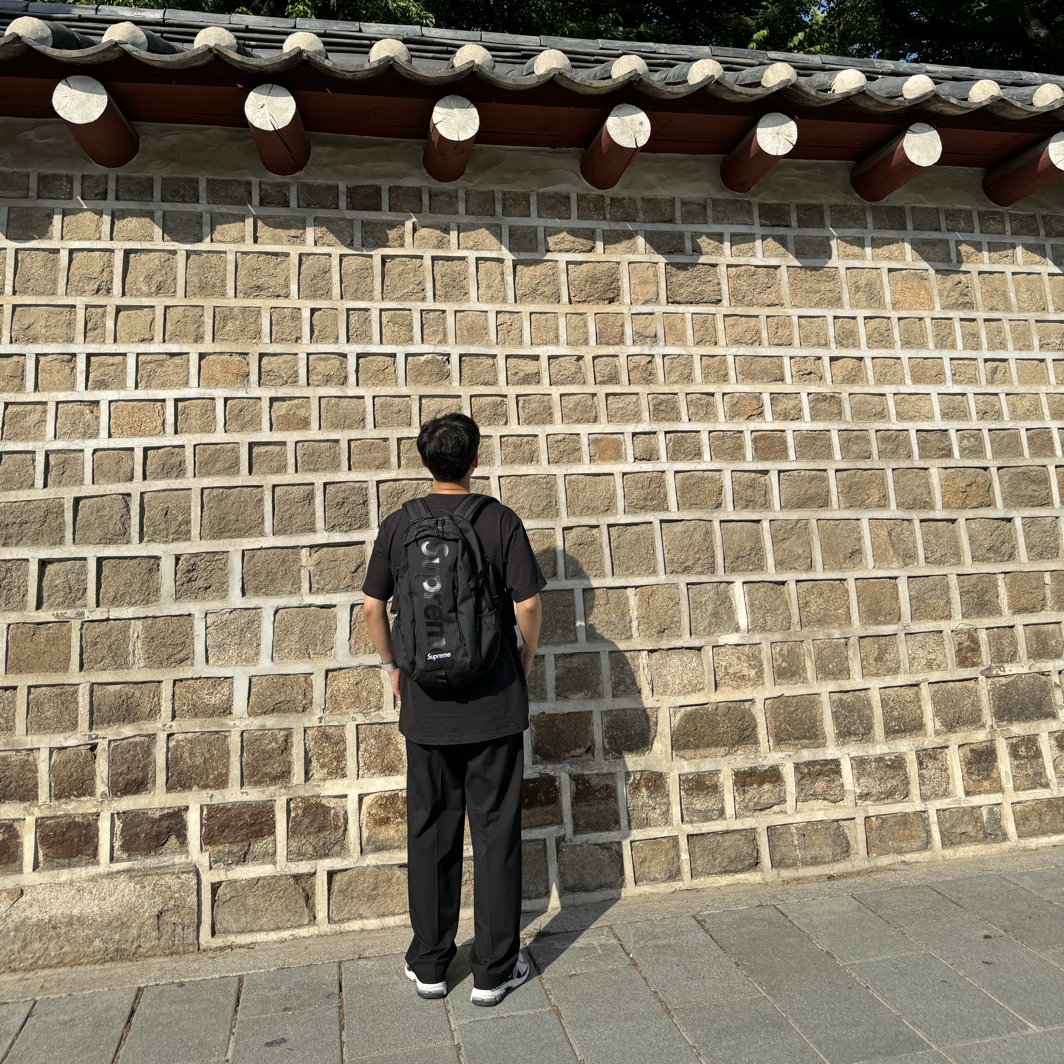 Supreme Backpack Black - 24SS 착용 스타일