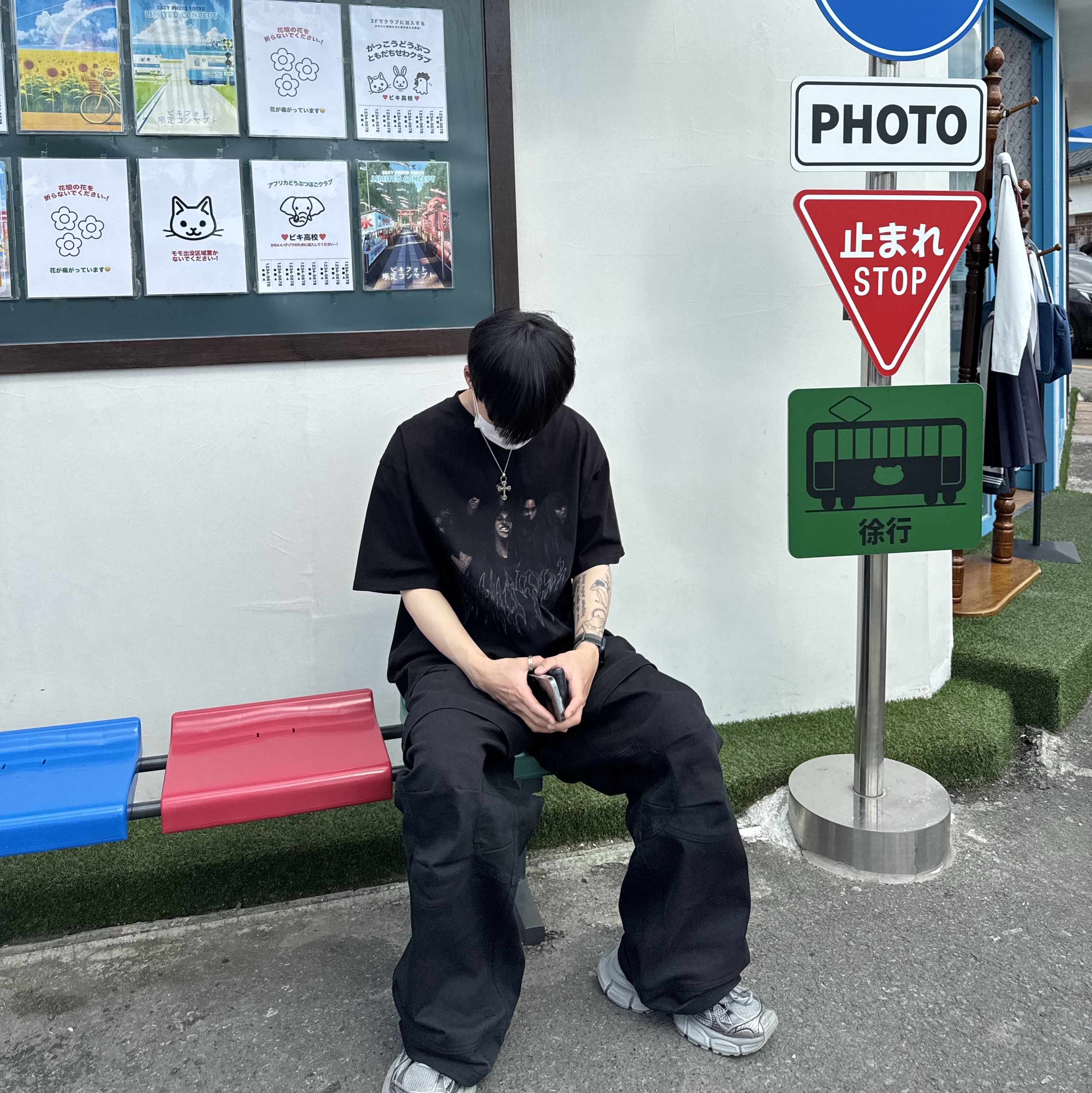 Undermycar Gashutein 6 Six People Graphic T-Shirt Bristol Black - 24SS, Balenciaga 3XL Sneakers Grey Black 착용 스타일 - 1