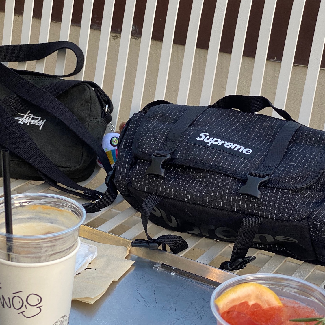 Supreme Mini Duffle Bag Black - 24SS, Stussy Canvas Side Pouch Washed Black 착용 스타일