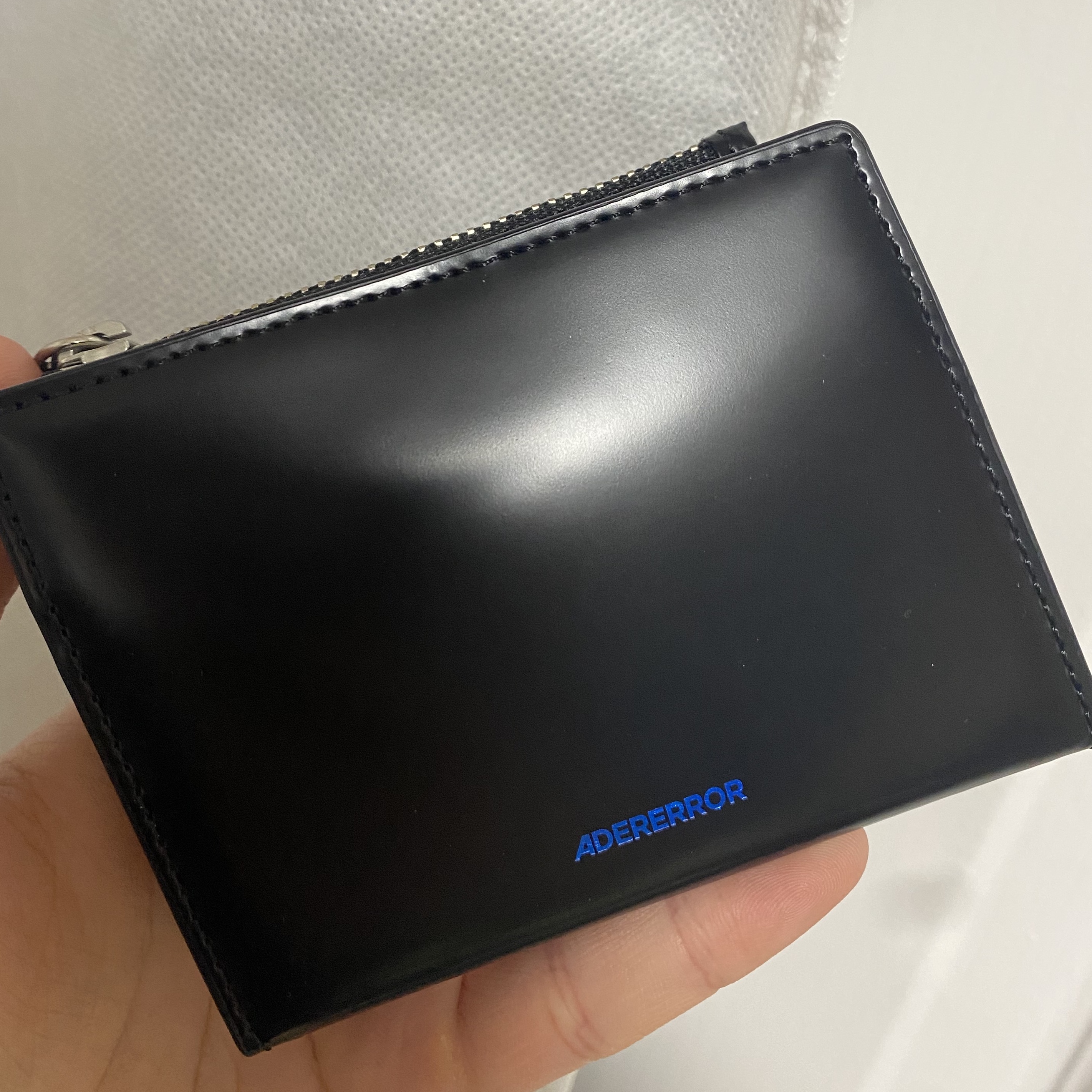Ader Error Cladi Wallet Noir 착용 스타일
