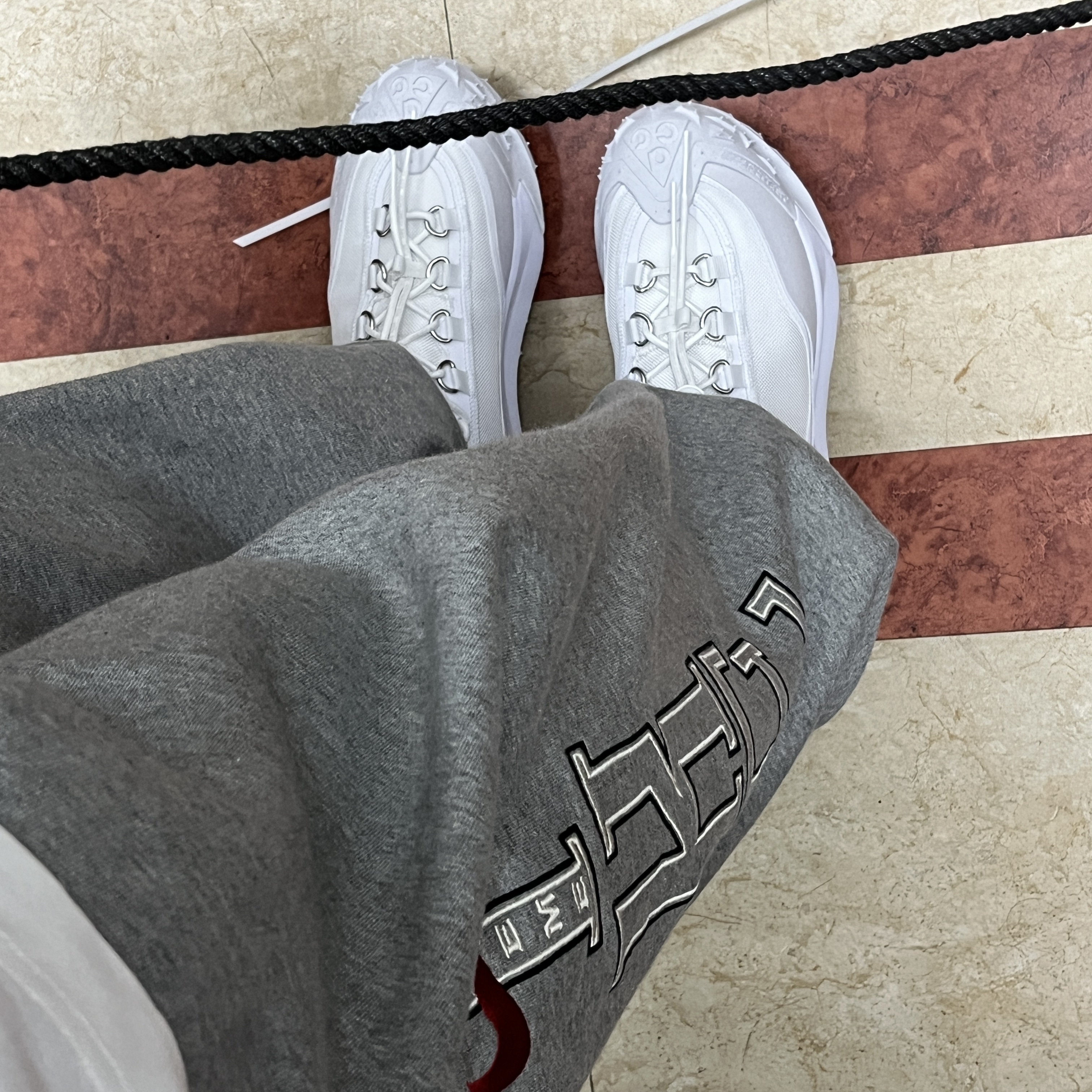 Nike x Comme des Garcons Homme Plus ACG Mountain Fly 2 Low White, Supreme x Nike Sweatpant Heather Grey - 24SS 착용 스타일 - 2