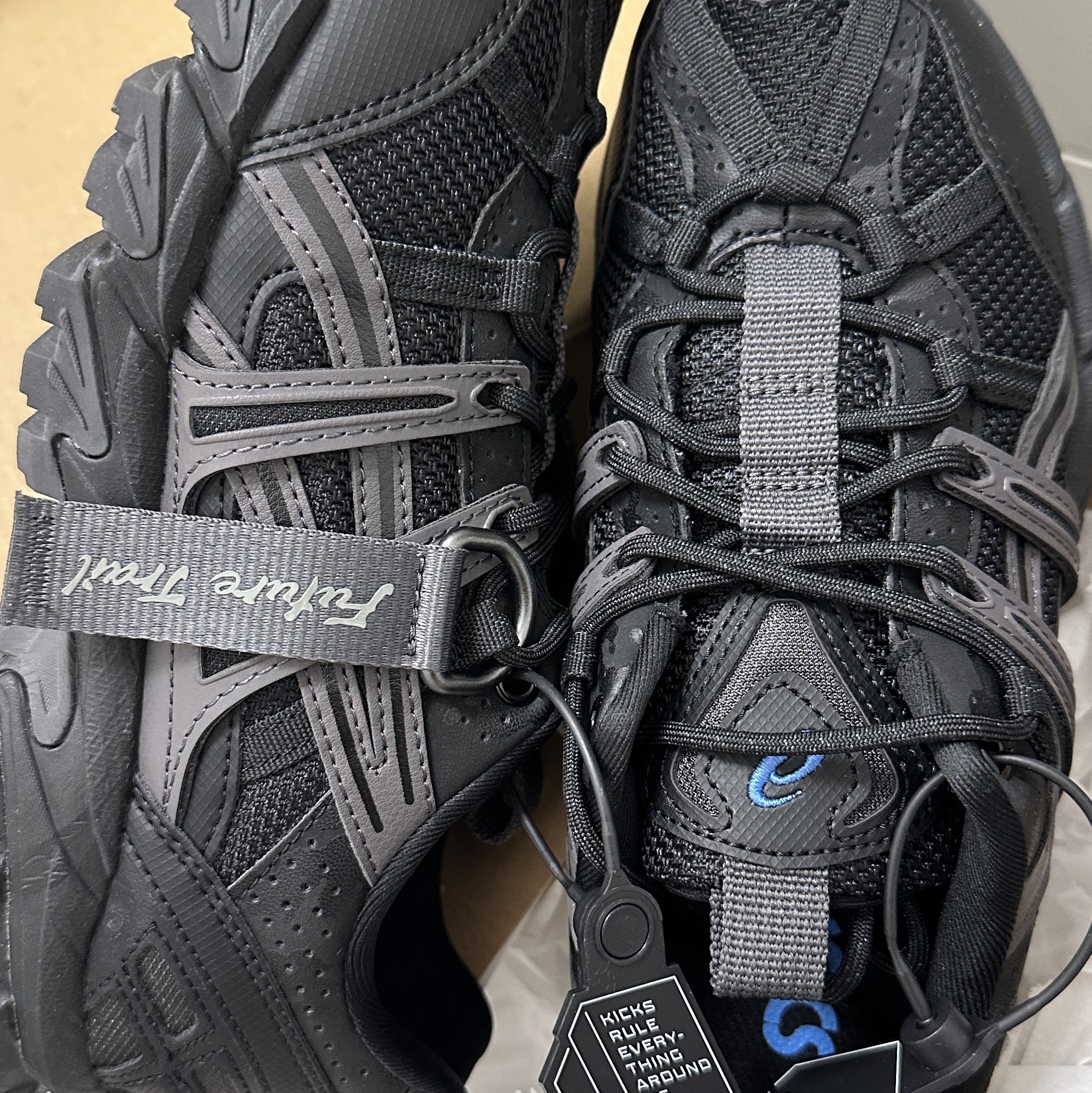 Asics Gel-Sonoma 15-50 Black Obsidian Grey 착용 스타일 - 4