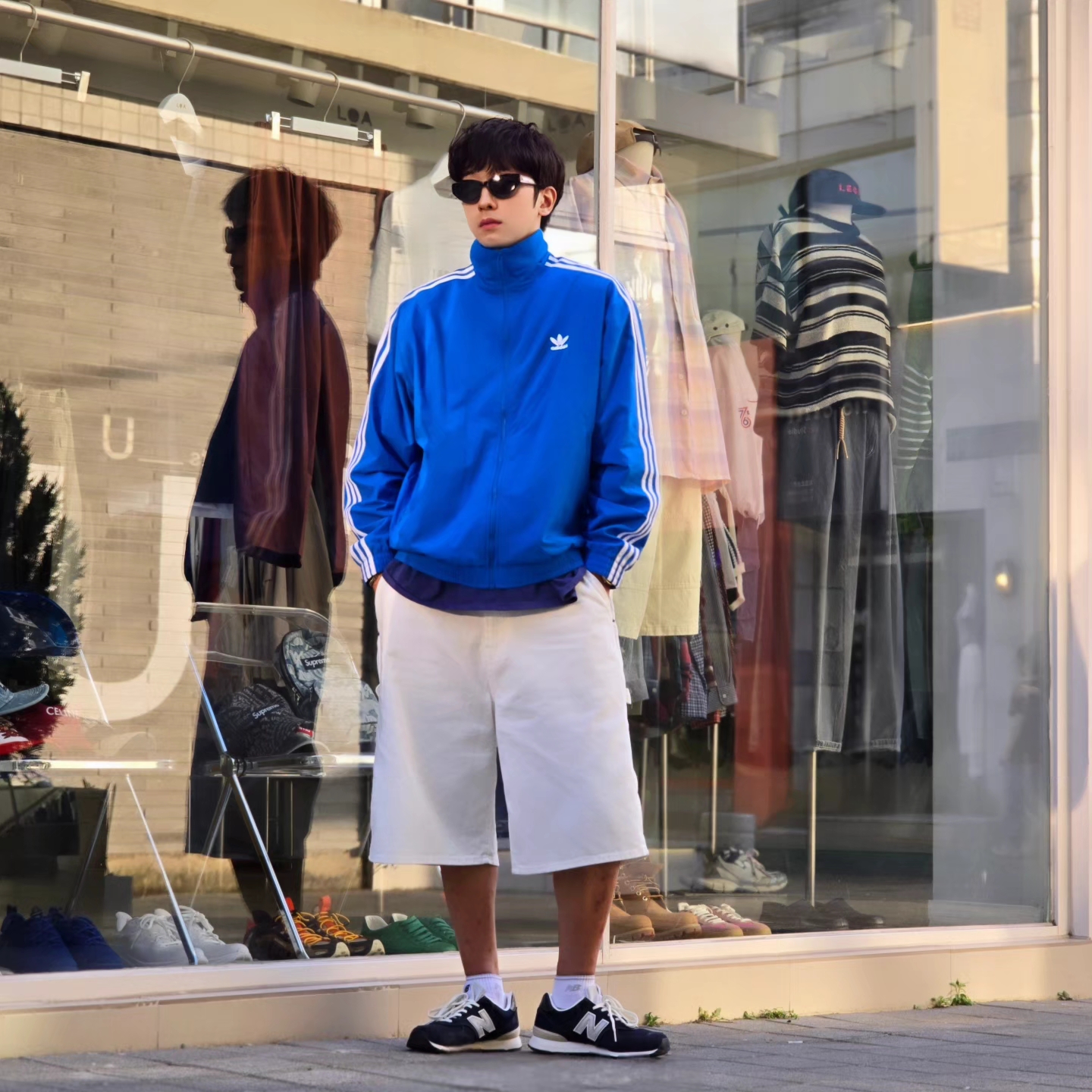 Adidas Adicolor Woven Firebird Track Top Blue Bird  - KR Sizing, Adidas Adicolor Woven Firebird Track Top Blue Bird  - US Sizing 착용 스타일 - 1