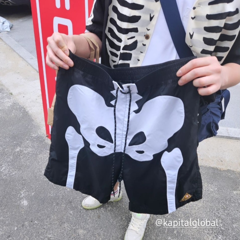 Kapital Nylon Bone Swimsuit Black 착용 스타일 - 3