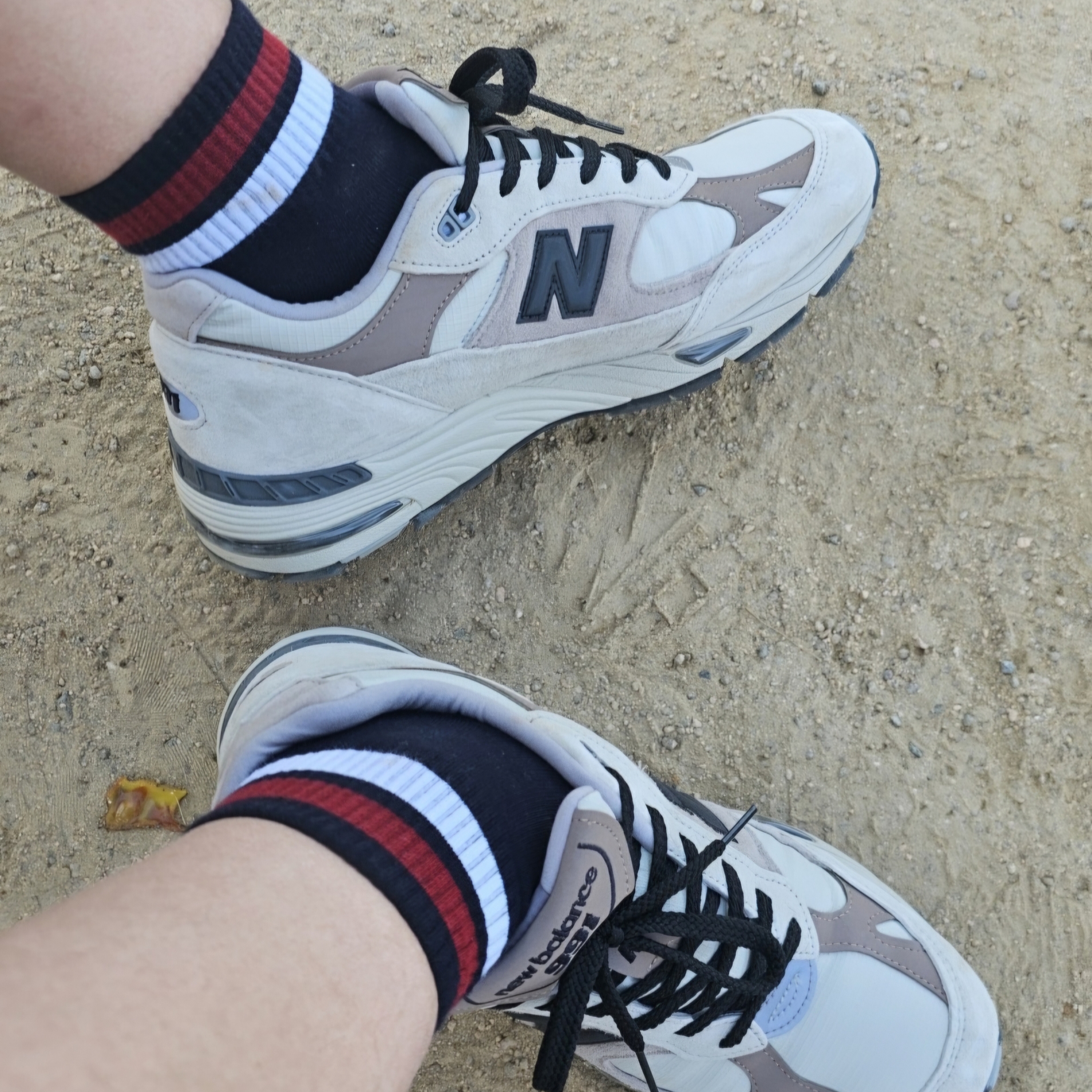 New Balance 991 Made in UK Cream Beige 착용 스타일