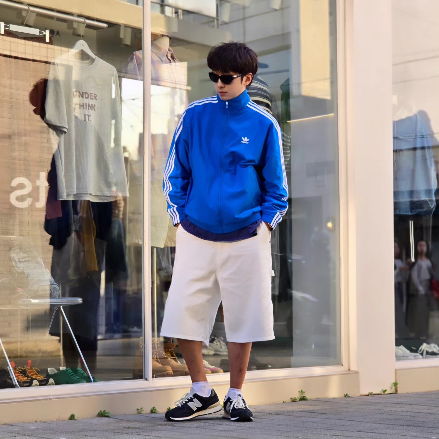 Adidas Adicolor Woven Firebird Track Top Blue Bird  - KR Sizing, Adidas Adicolor Woven Firebird Track Top Blue Bird  - US Sizing 착용 스타일 - 4