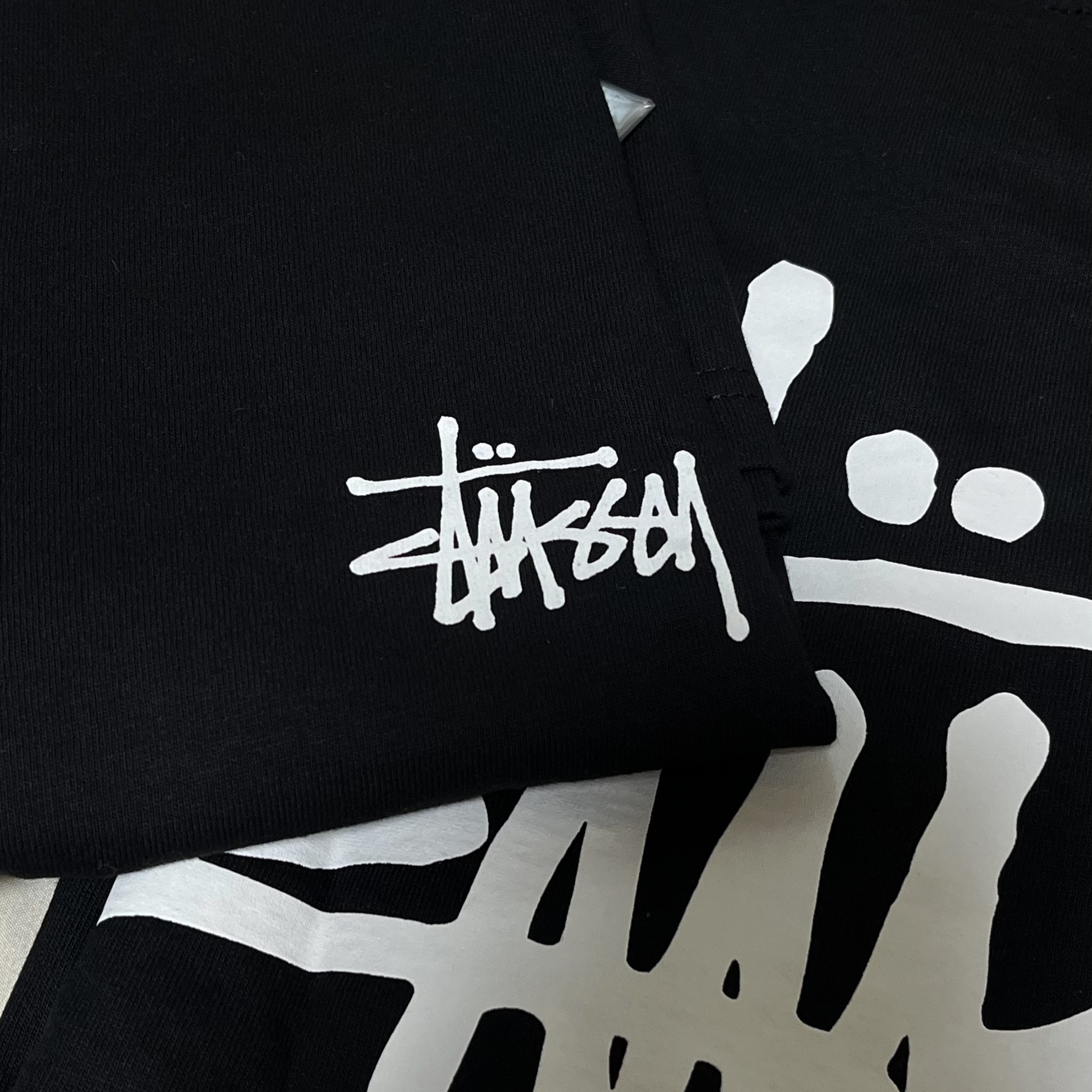 Stussy Basic Stussy T-Shirt Black 2023 착용 스타일