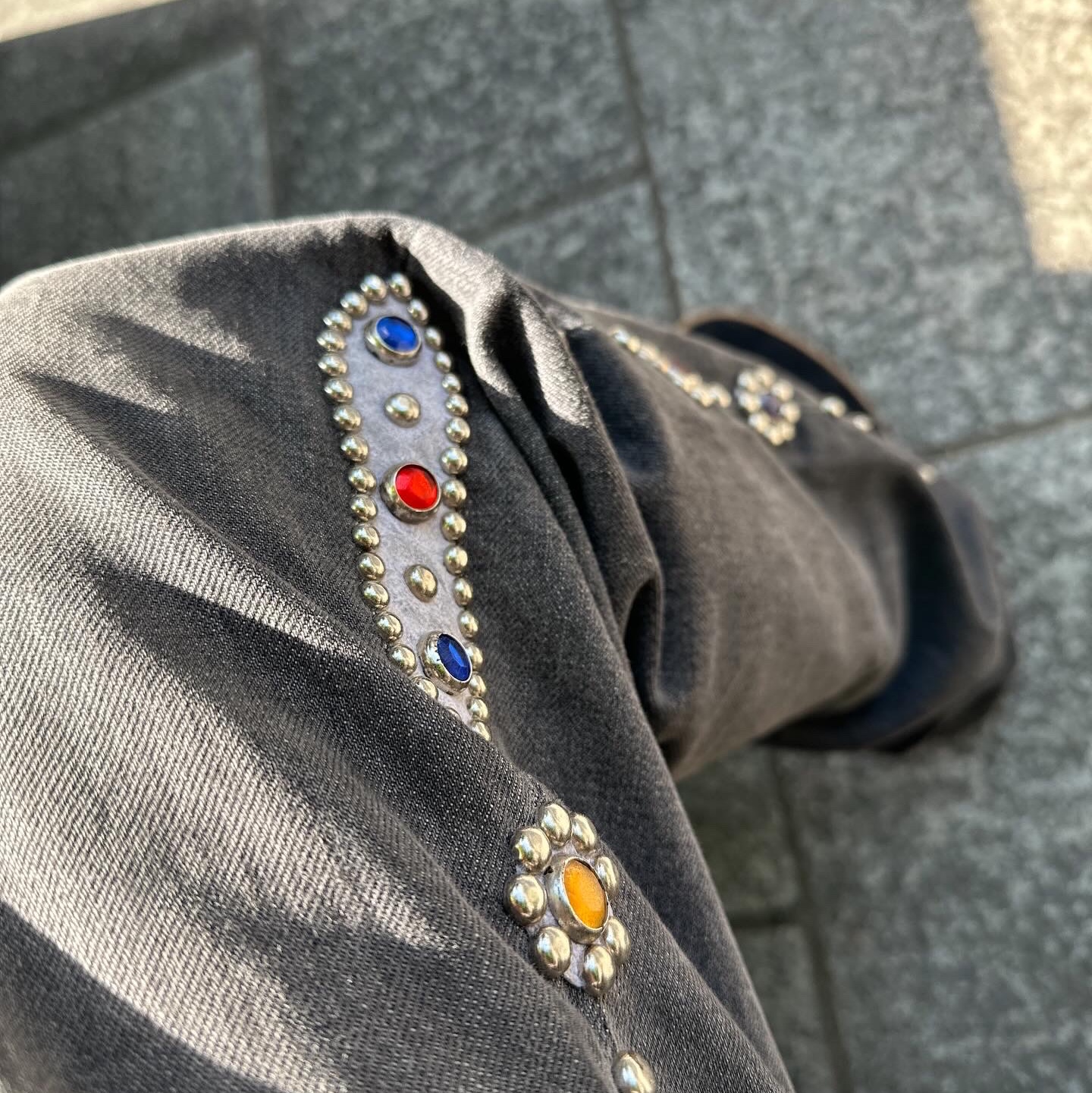 Saint Mxxxxxx Zip Parka Damage Black, Kapital 14 oz. Denim 5P Monkey Cisco Gemstone Pants Black 착용 스타일 - 3