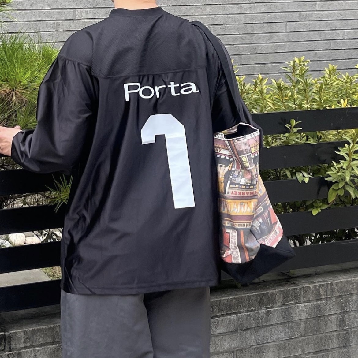 Porta Mesh Football Jersey Top Black, Porta Mesh Football Jersey Top White 착용 스타일