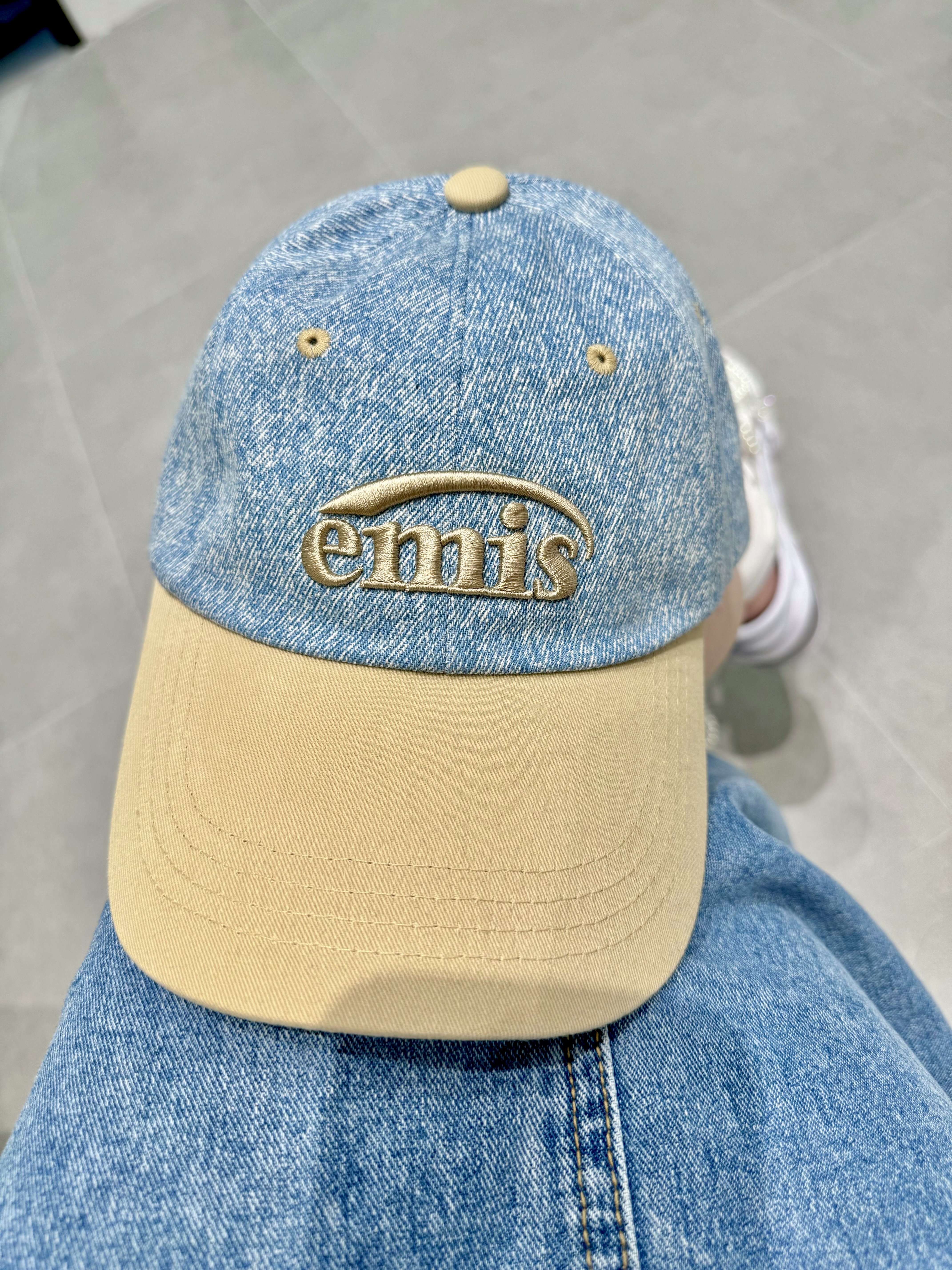 Emis New Logo Denim Ball Cap Light Blue Denim Beige, Emis Cotton Leopard Eco Bag Pink 착용 스타일 - 4