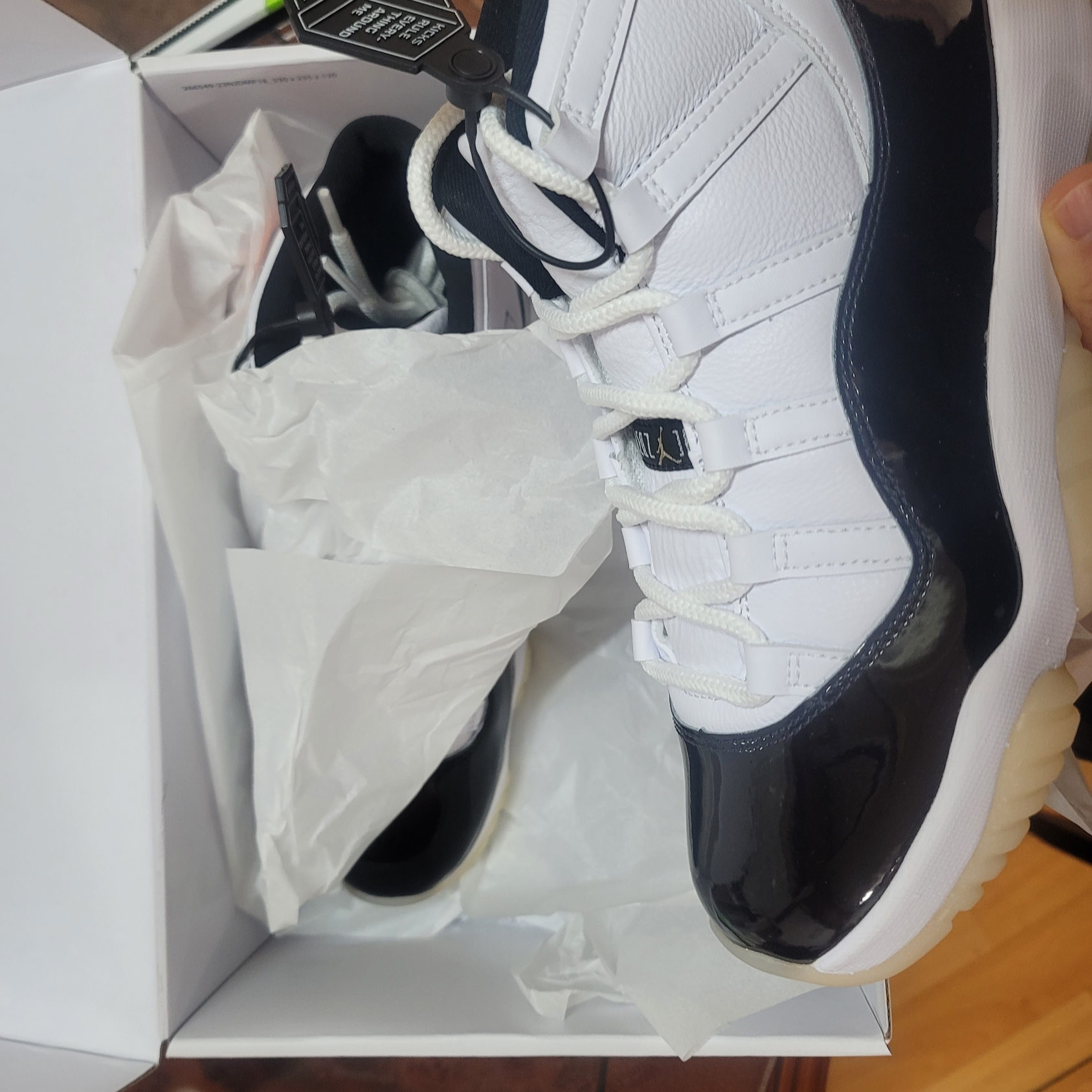 Jordan 11 Retro Gratitude 착용 스타일 - 1