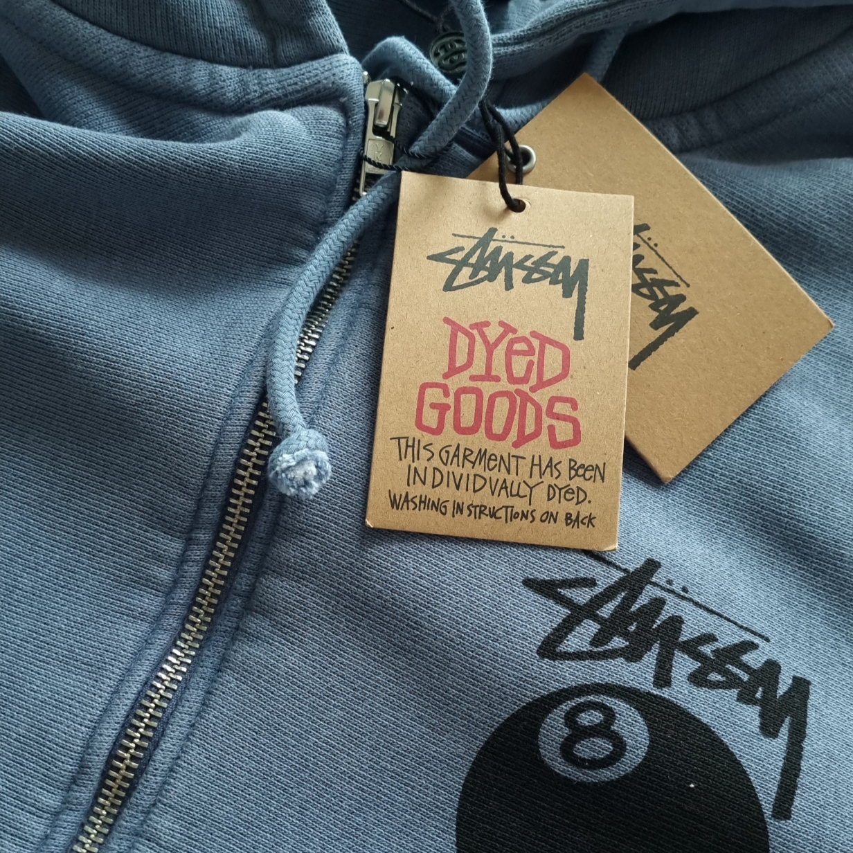 Stussy 8 Ball Pigment Dyed Zip Hoodie Navy 착용 스타일