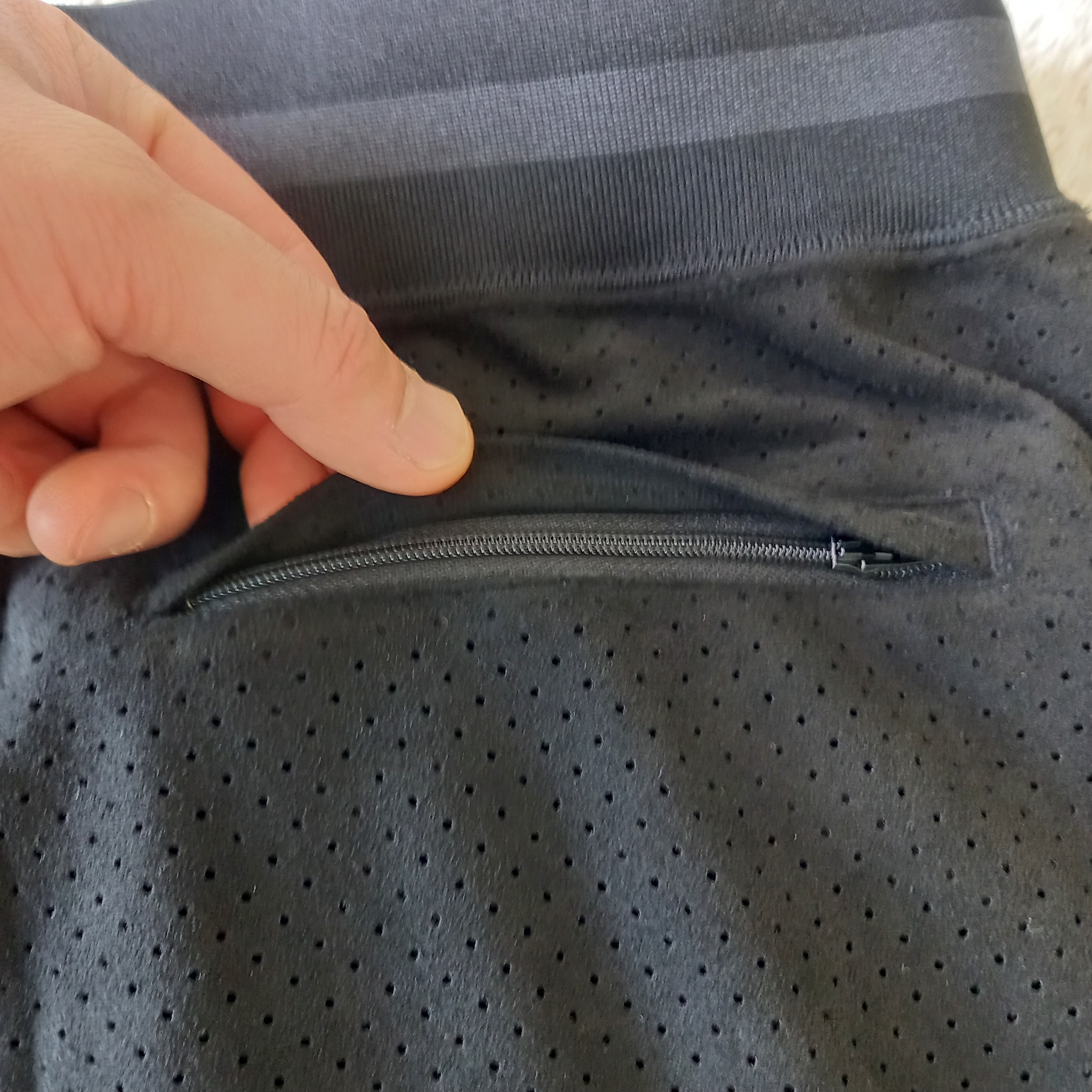 Supreme Ultrasuede Mesh Short Black - 24SS 착용 스타일 - 5