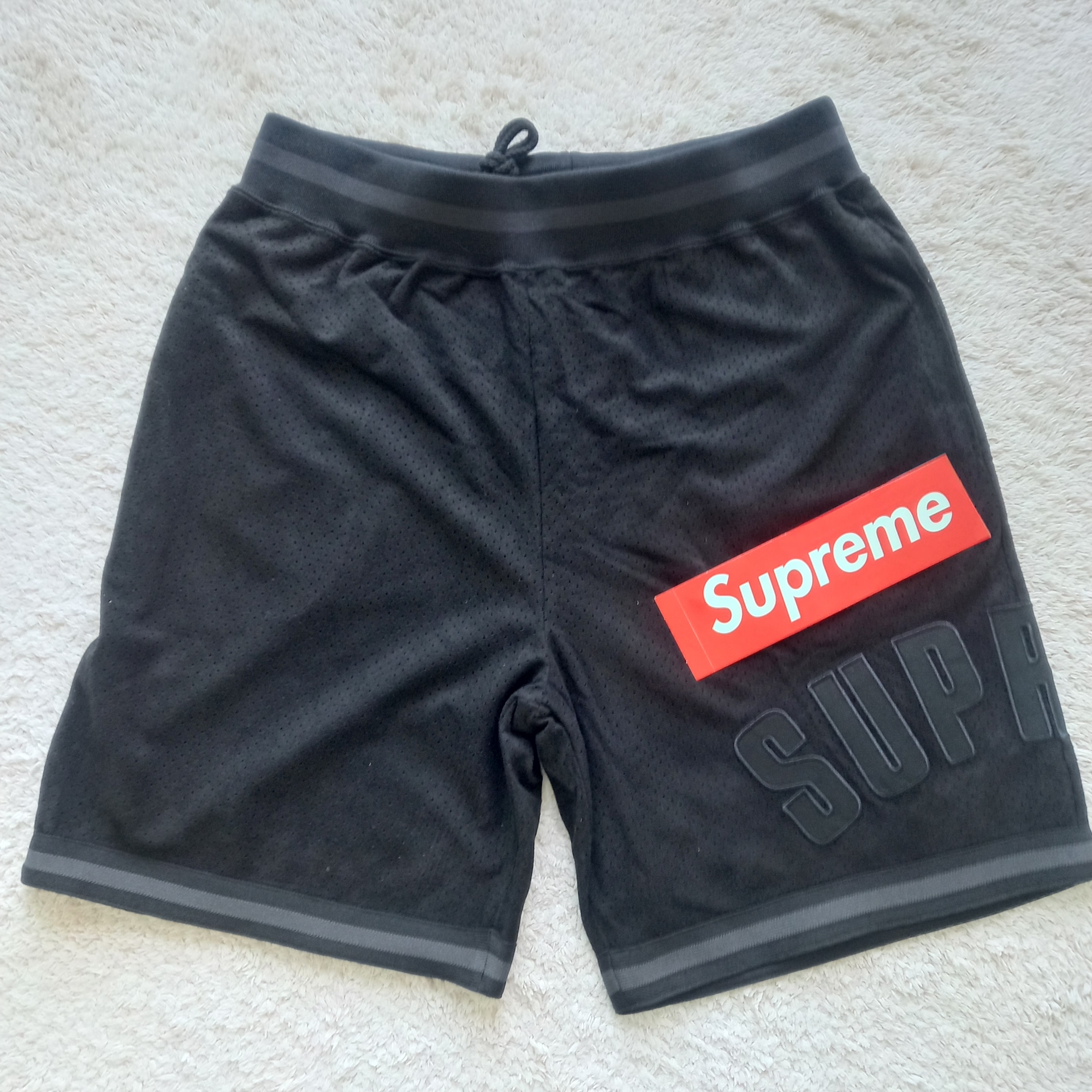 Supreme Ultrasuede Mesh Short Black - 24SS 착용 스타일 - 1