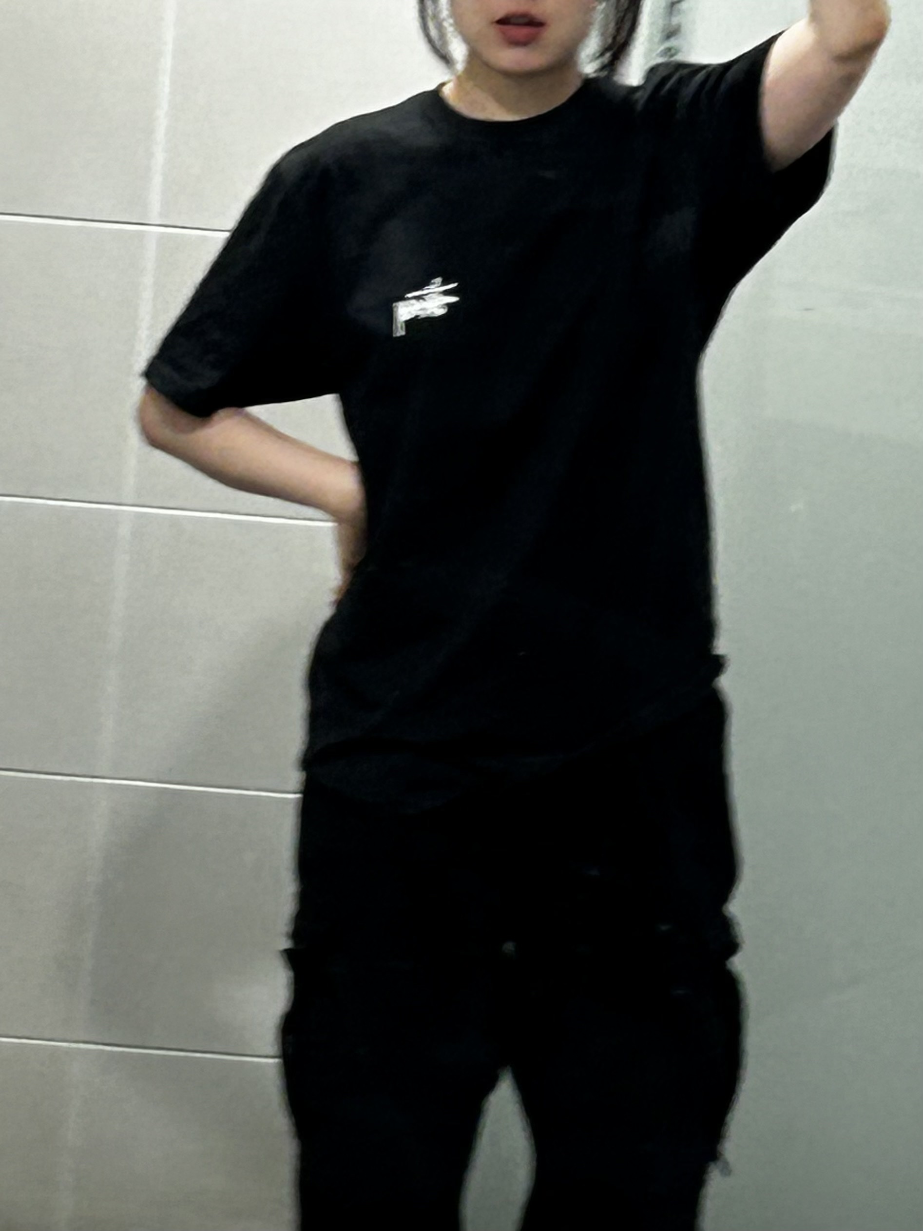 Stussy Basic Stussy T-Shirt Black 2024, 2025 착용 스타일 - 2