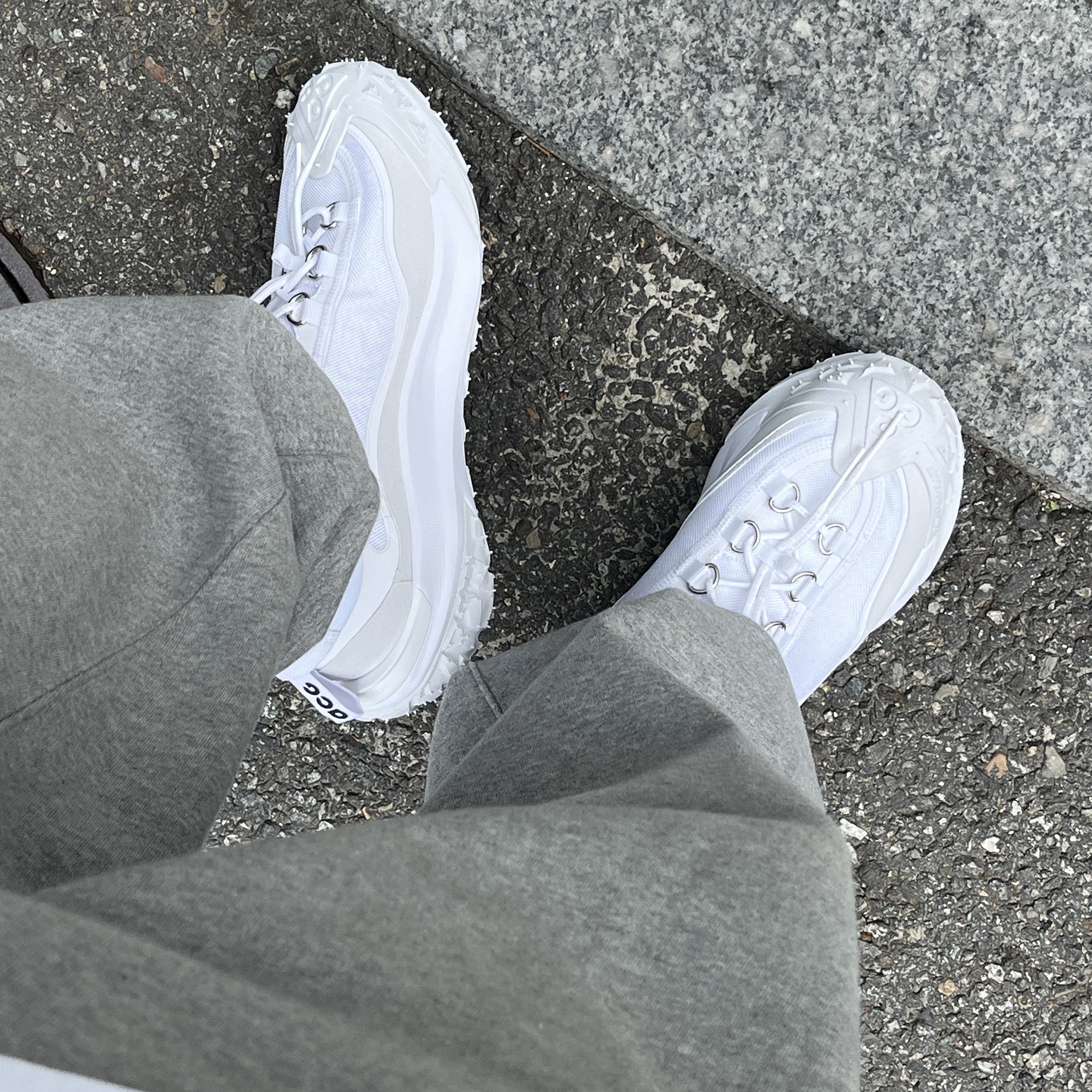 Nike x Comme des Garcons Homme Plus ACG Mountain Fly 2 Low White, Supreme x Nike Sweatpant Heather Grey - 24SS 착용 스타일 - 1
