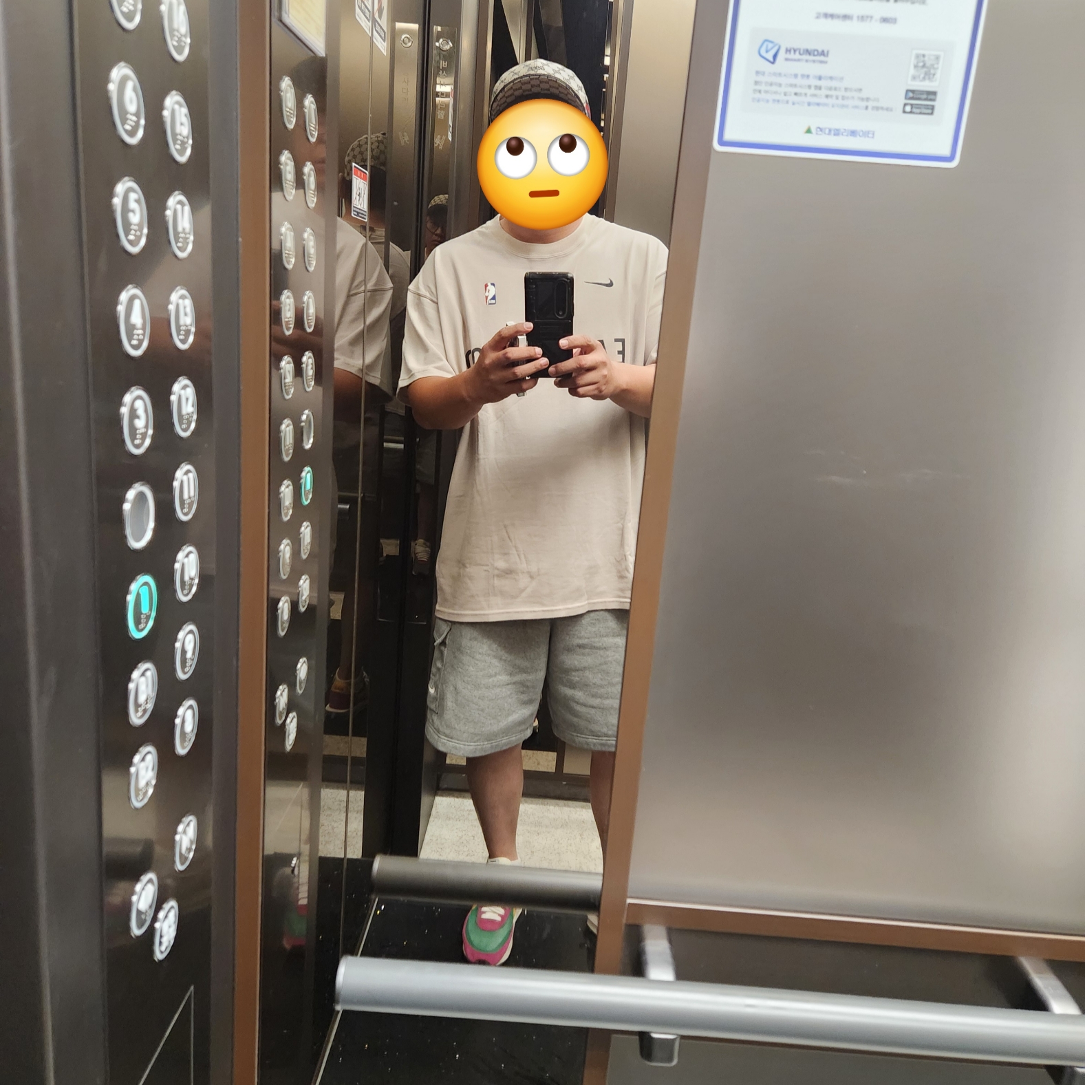 Nike NSW Club Cargo Shorts Grey - Asia, Nike x Sacai LDWaffle Pine Green 착용 스타일 - 1