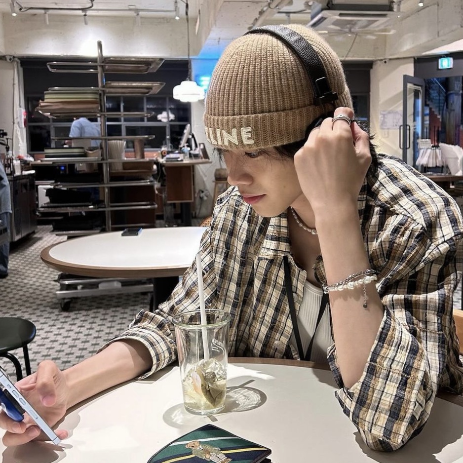 Haleine Carpenter Check Shirts Cookie 착용 스타일