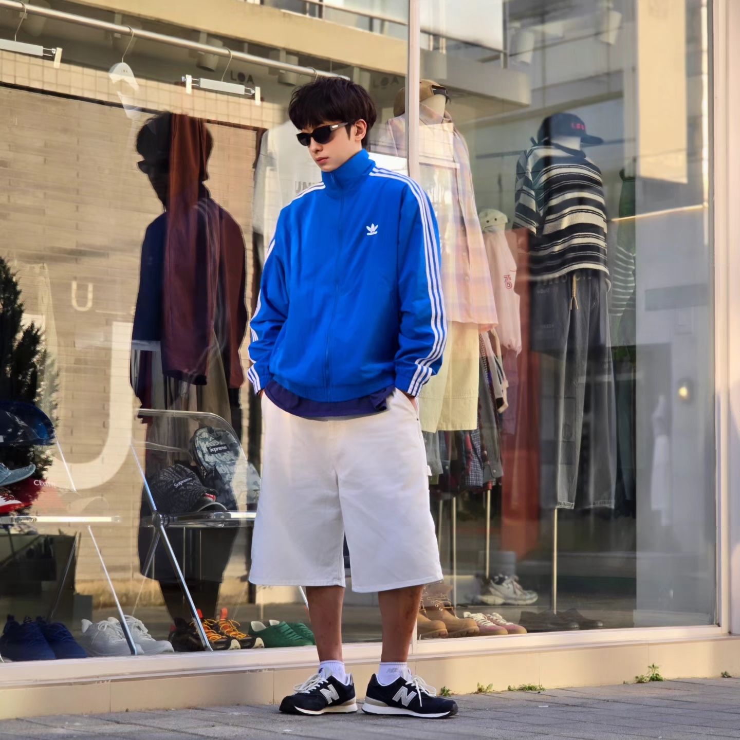 Adidas Adicolor Woven Firebird Track Top Blue Bird  - KR Sizing, Adidas Adicolor Woven Firebird Track Top Blue Bird  - US Sizing 착용 스타일 - 2