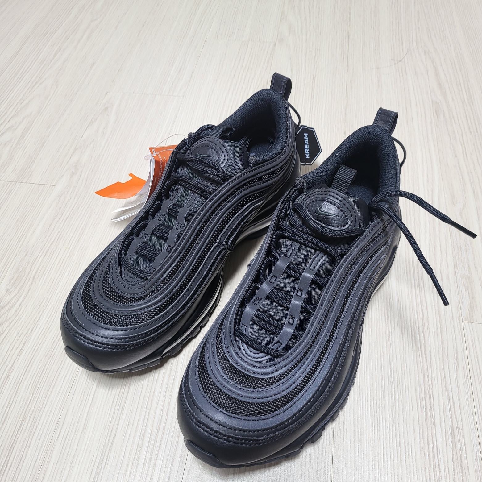 (W) Nike Air Max 97 Next Nature Black 착용 스타일 - 1
