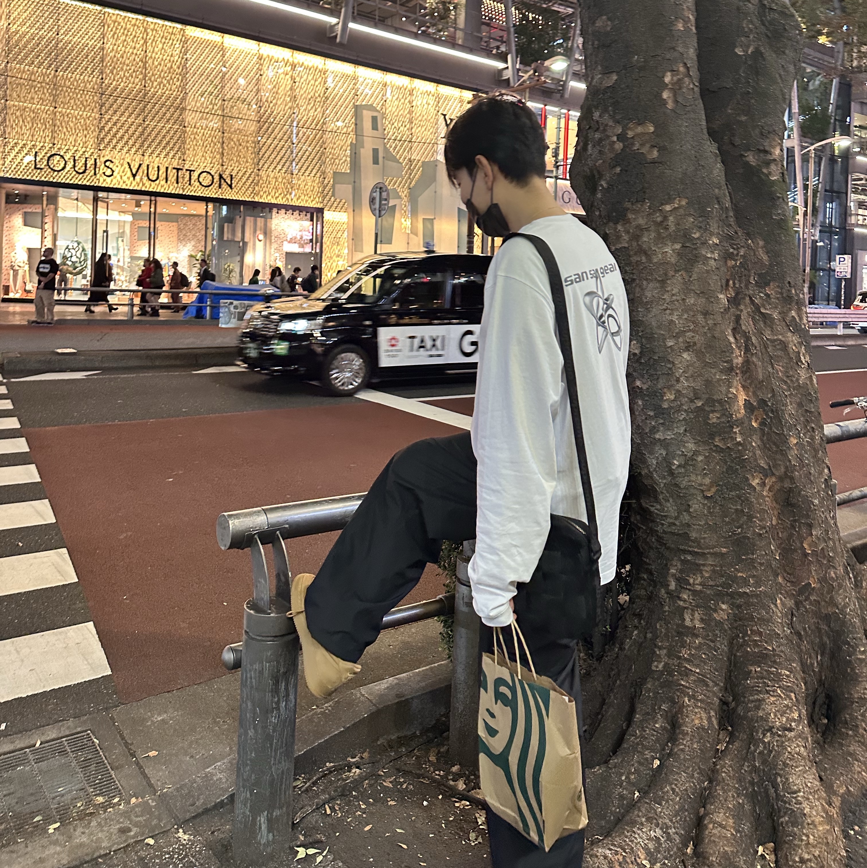 Nike x Supreme Air Force 1 Low Flax, Sansan Gear Logo Long Sleeves White - 23FW 착용 스타일 - 5