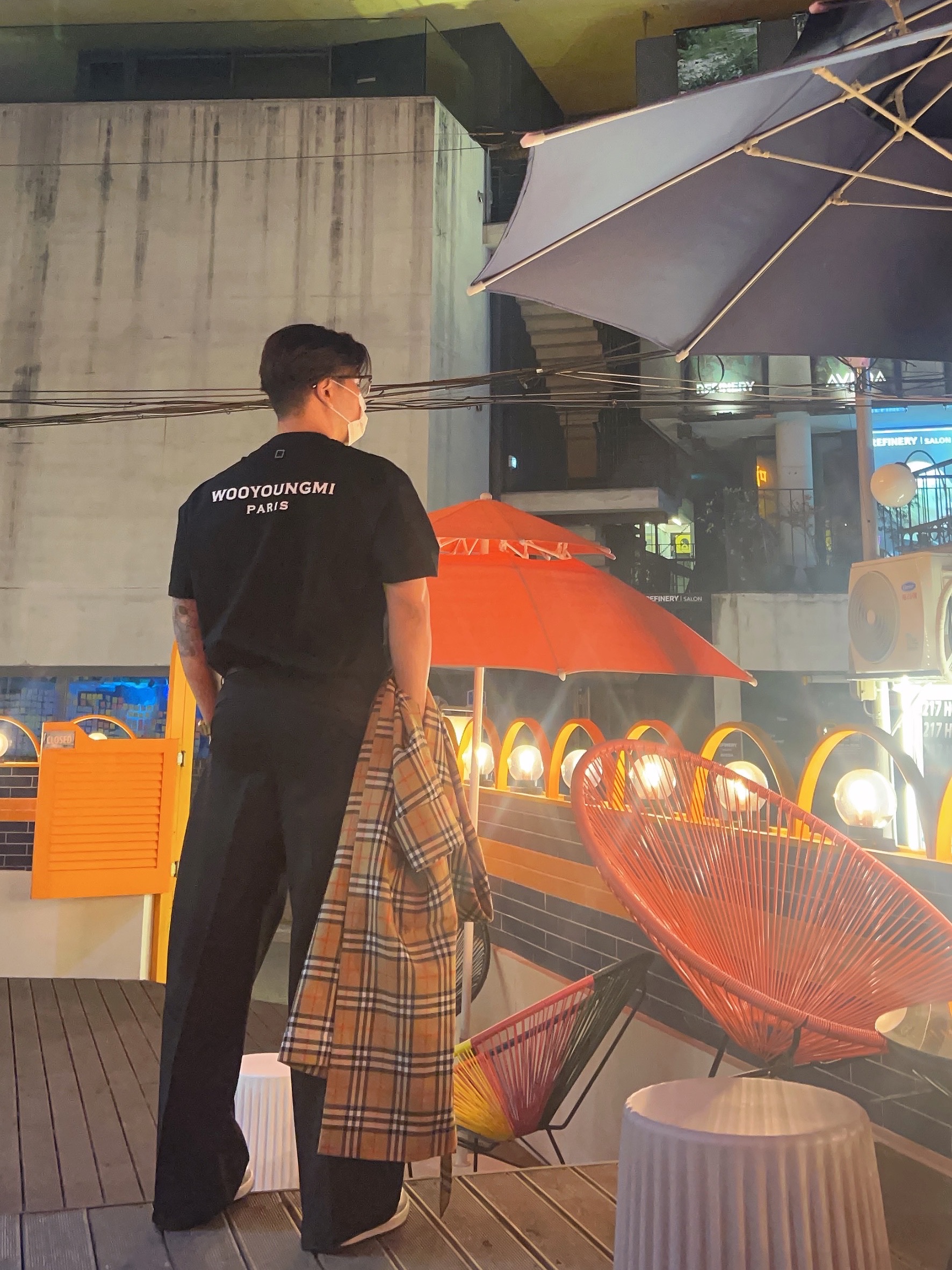 Wooyoungmi Cotton Back Logo T-Shirt Black - 24SS 착용 스타일
