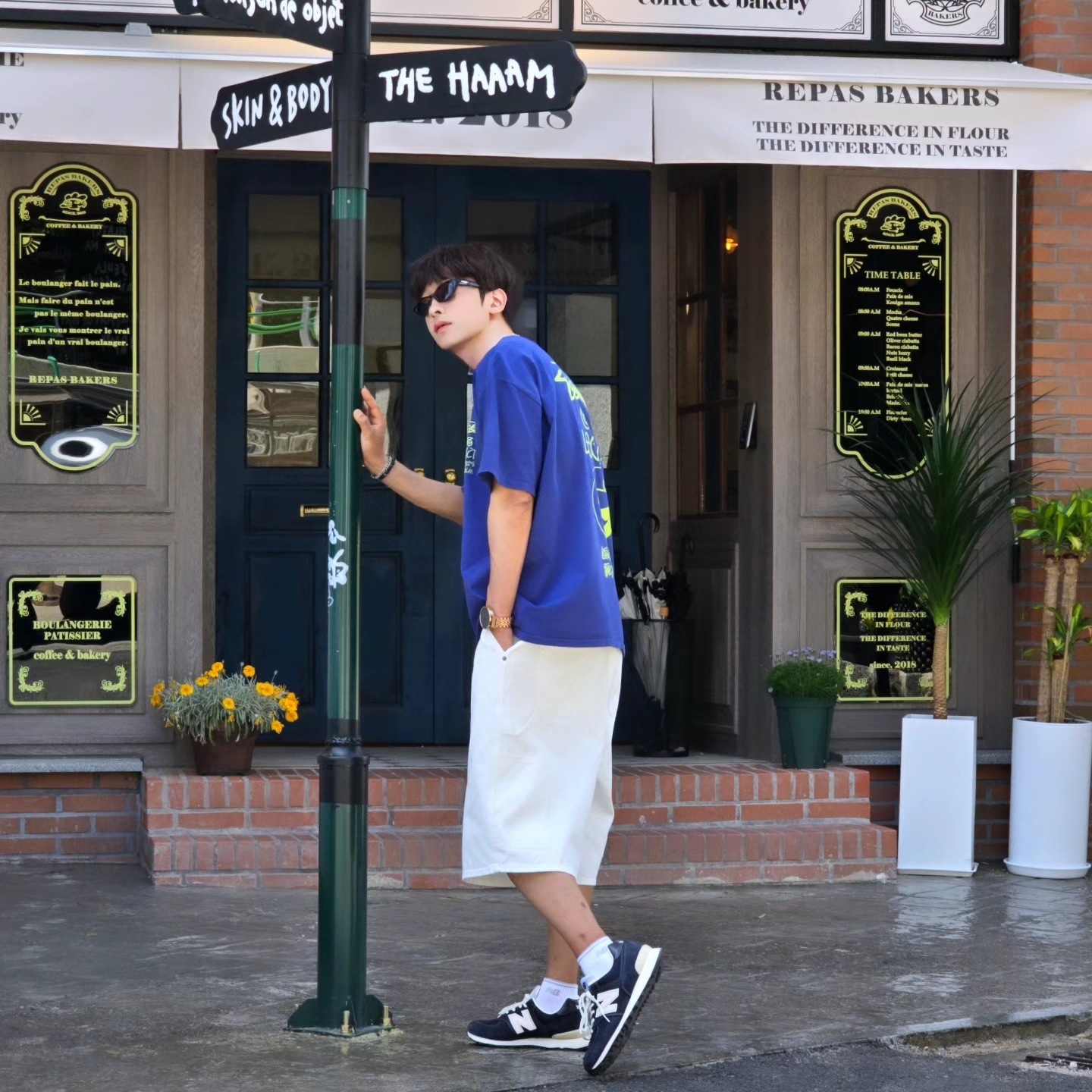 Stussy x Our Legacy Surfman Pigment Dyed T-Shirt Blueberry, New Balance x Pottery 574 Premium Hard Navy 착용 스타일 - 3