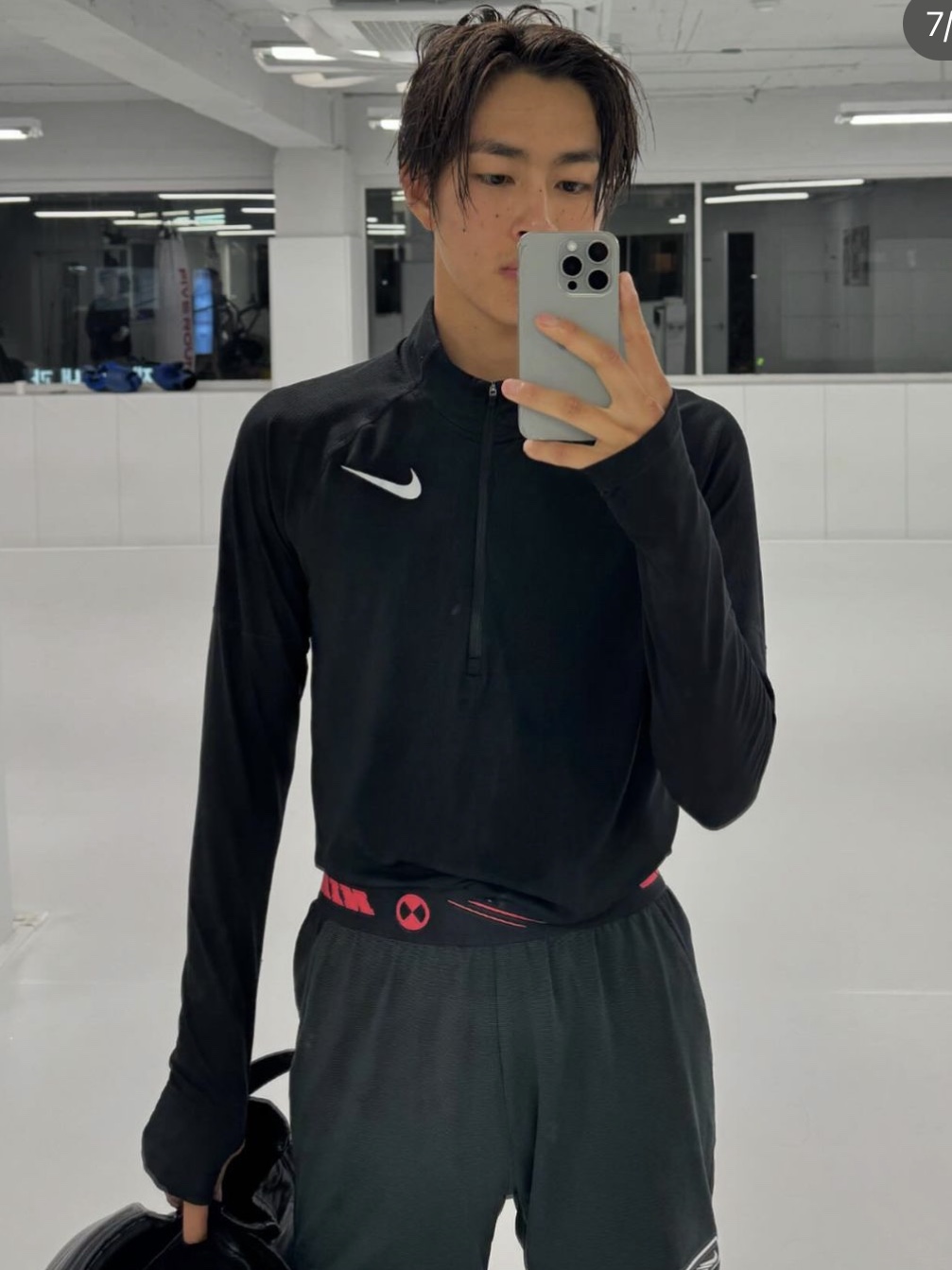 On Running x Post Archive Faction (Paf) Cloudmonster 2 Black Magnet, (W) On Running x Post Archive Faction (Paf) Cloudmonster 2 Black Magnet 착용 스타일 - 1