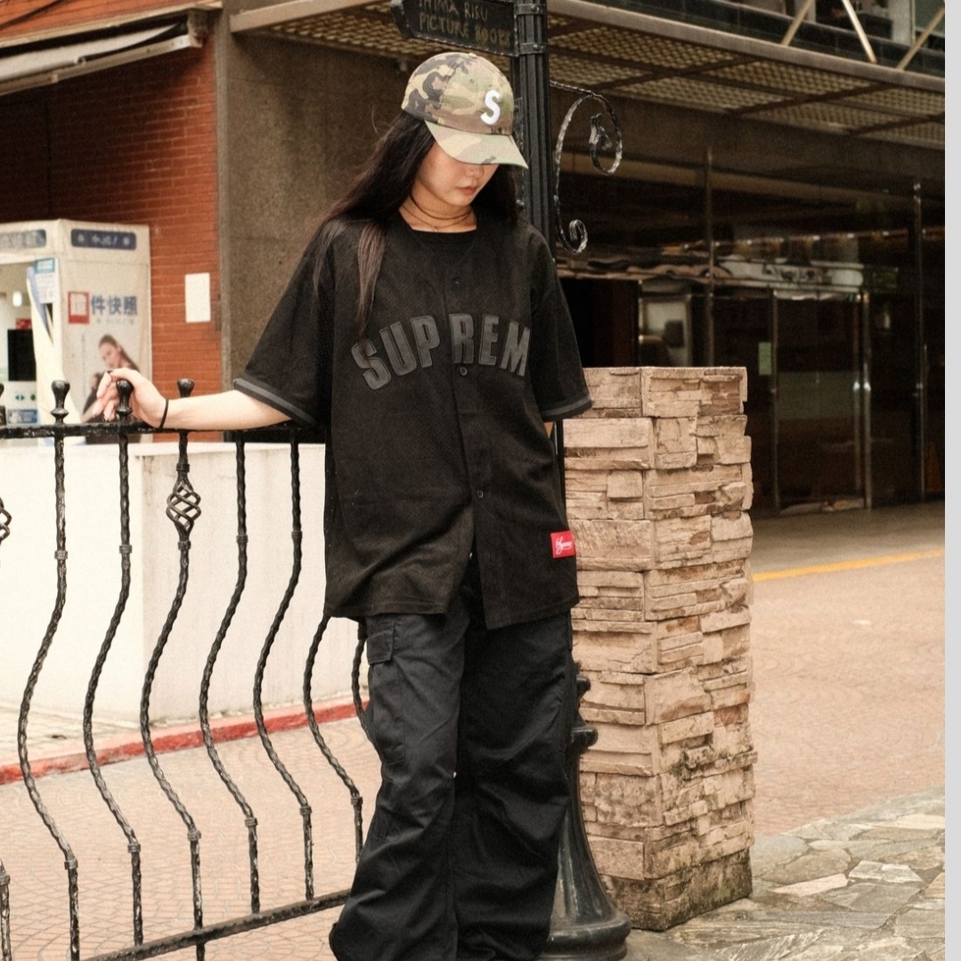 Supreme Ultrasuede Mesh Baseball Jersey Black - 24SS 착용 스타일 - 1