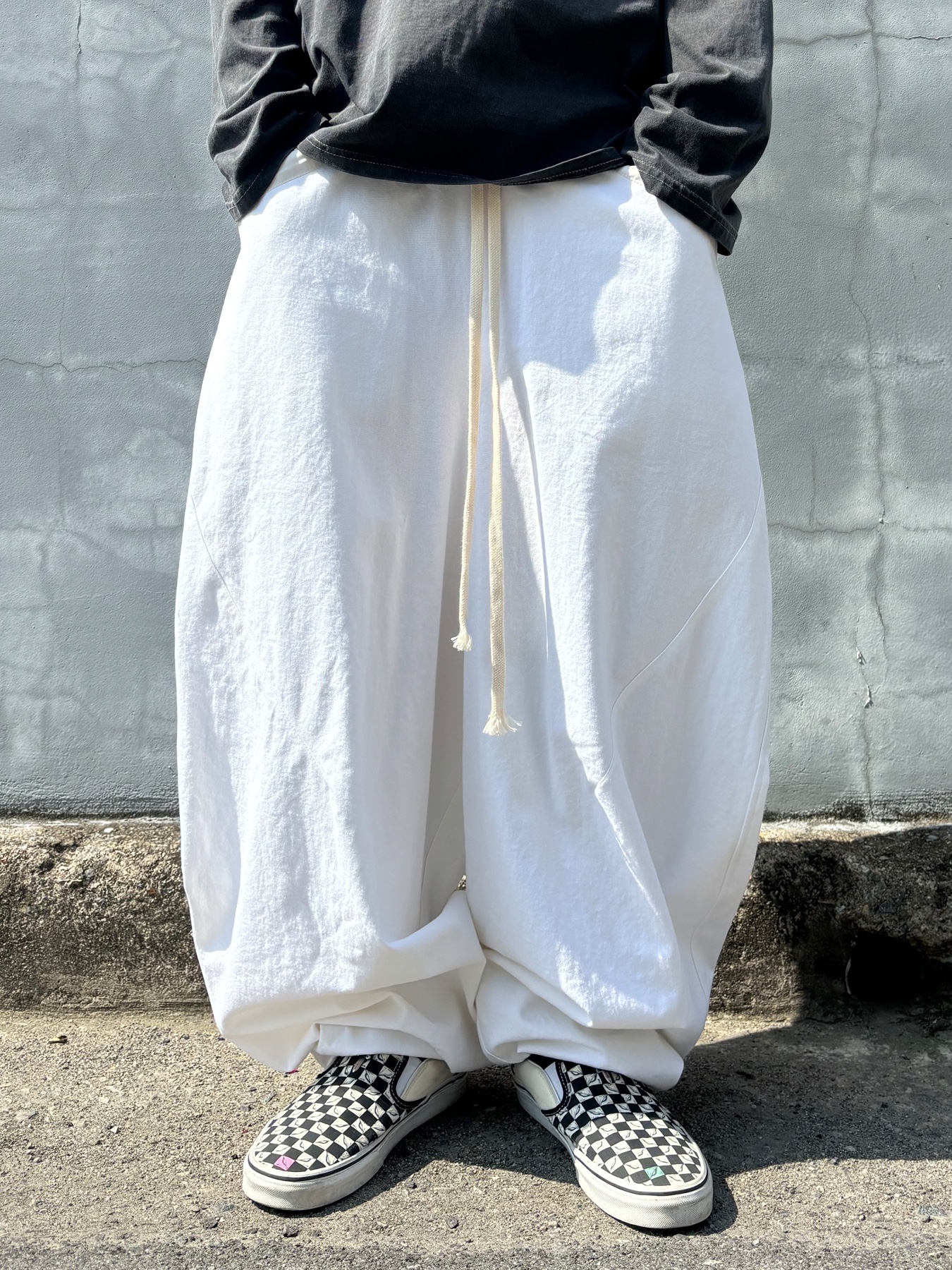 Vans Slip-On Checkerboard 착용 스타일 - 5