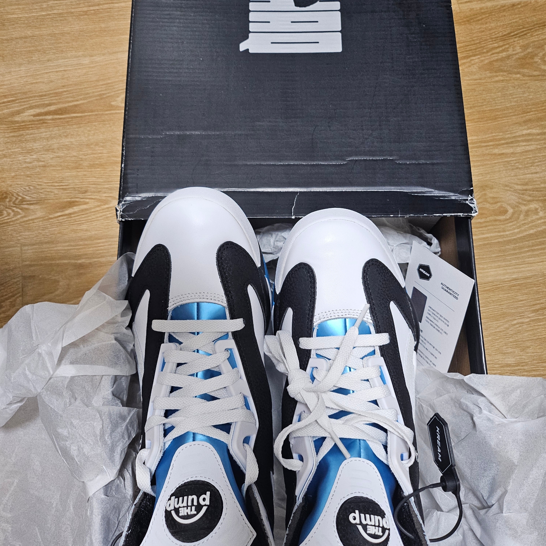 Reebok Shaq Attaq Cloud White Azure 착용 스타일 - 2