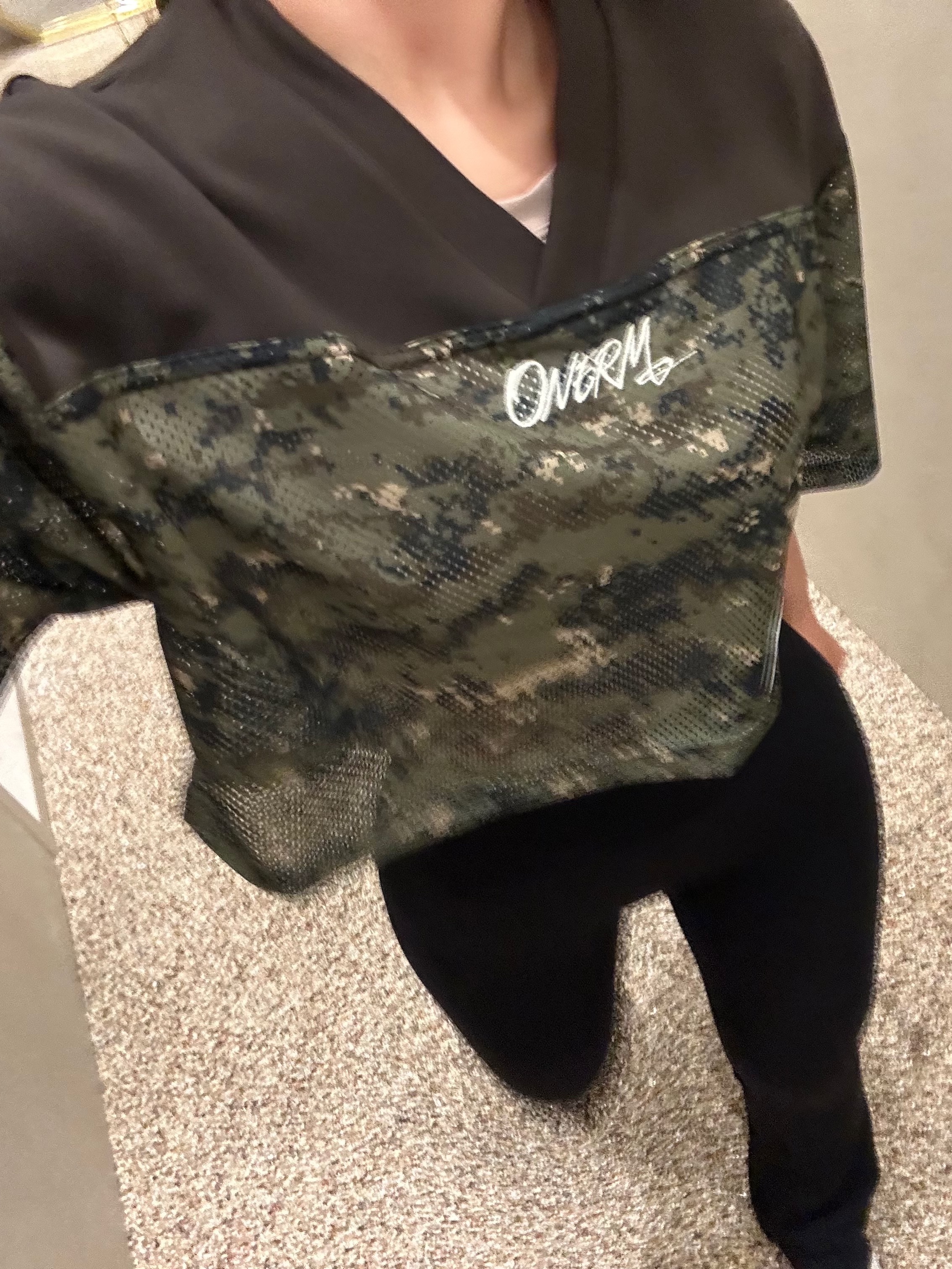 (W) ONERM Wild Cats Cropped Rugby Jersey Digital Camo 착용 스타일 - 3