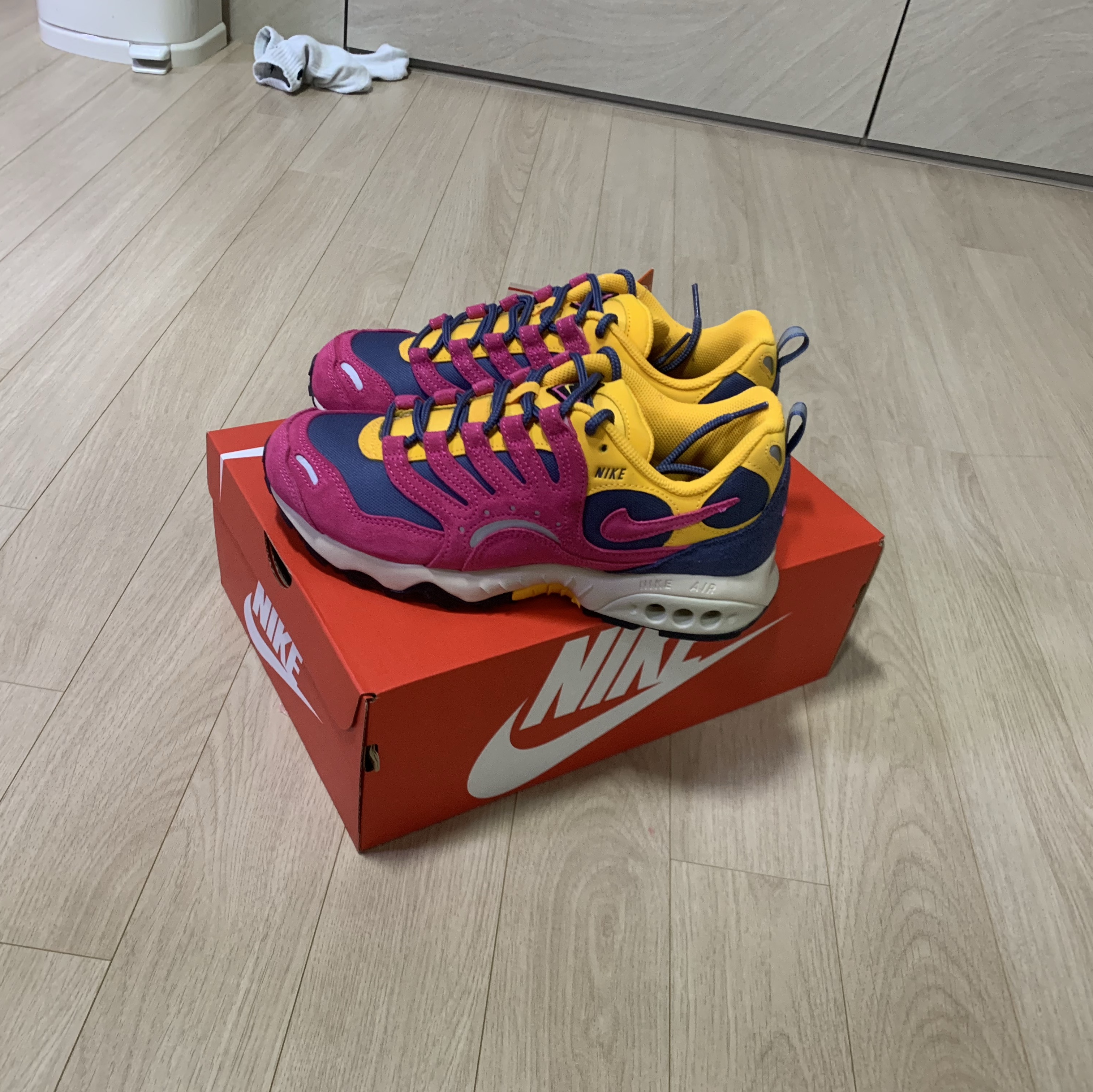 Nike Air Terra Humara SP Alchemy Pink and Diffused Blue 착용 스타일 - 2