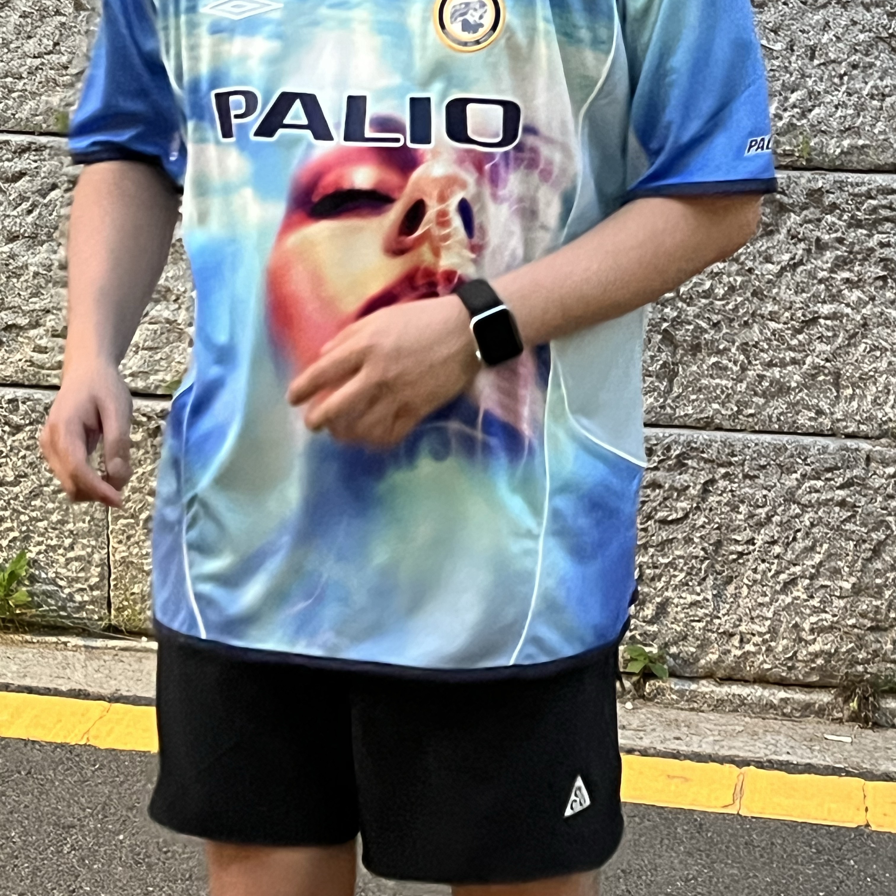 Palace x Umbro Jersey Blue - 24SS 착용 스타일 - 1