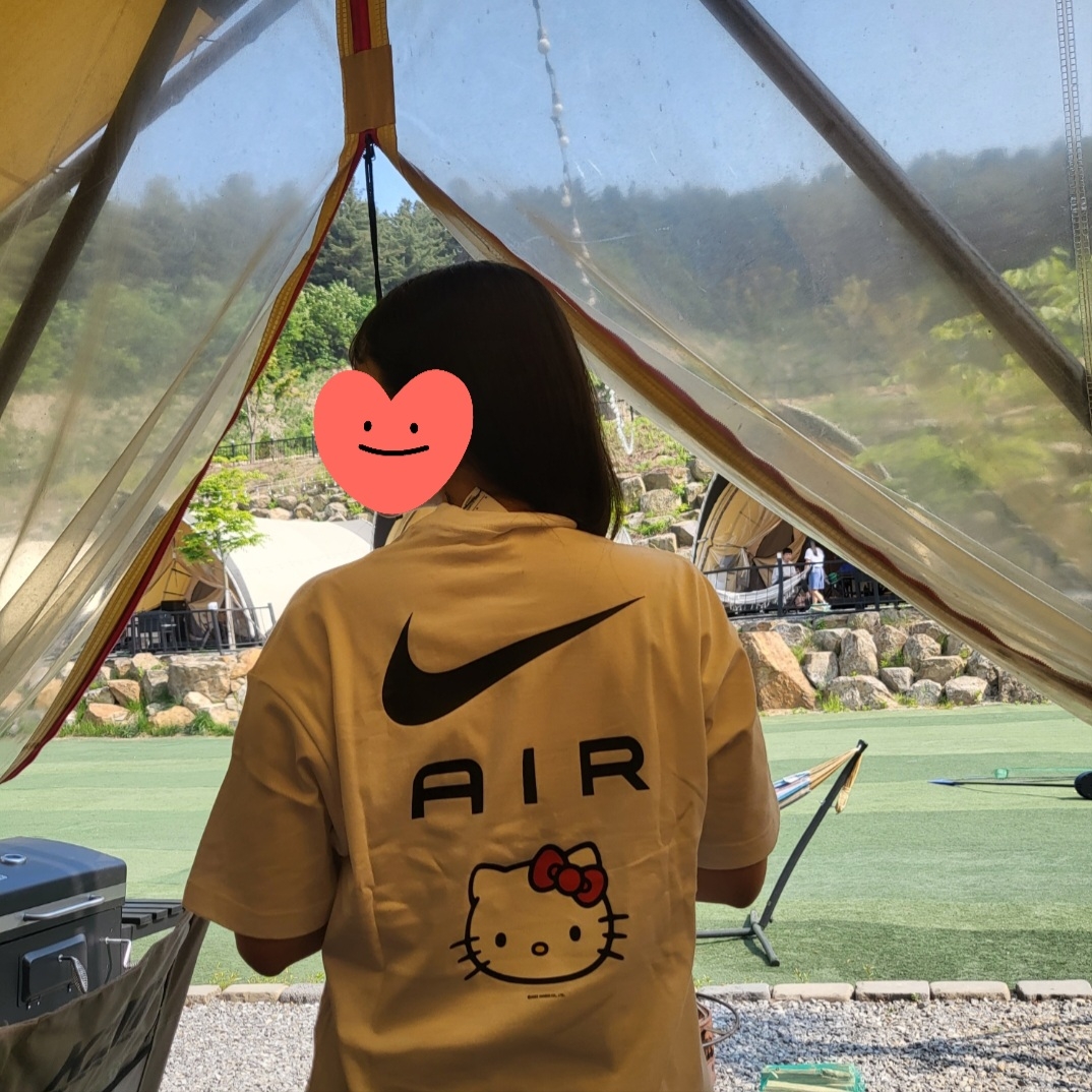 Nike x Hello Kitty NRG Air T-Shirt White - Asia 착용 스타일